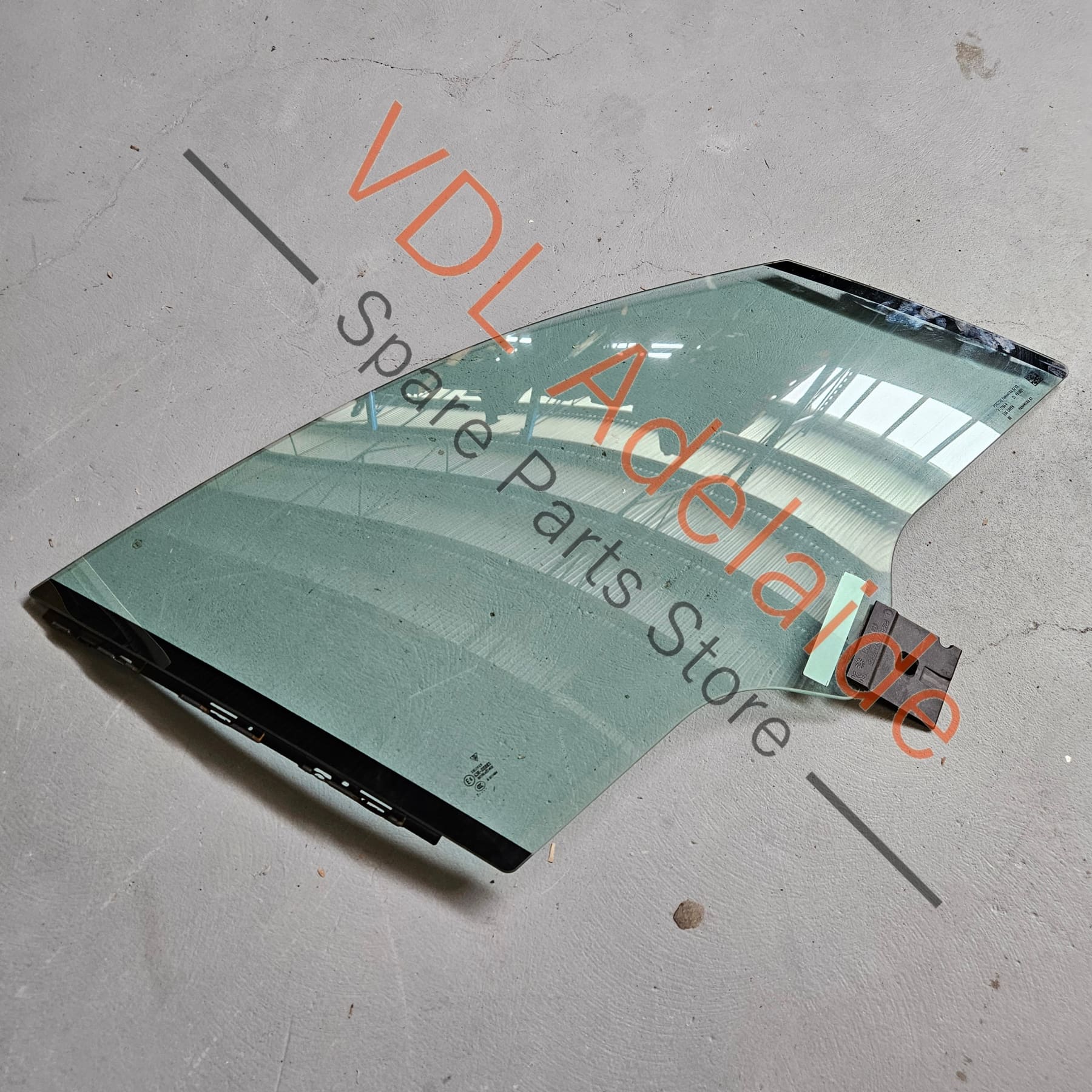 Porsche Panamera 971 Right Side Front Door Glass Window 971845020 - Image 3