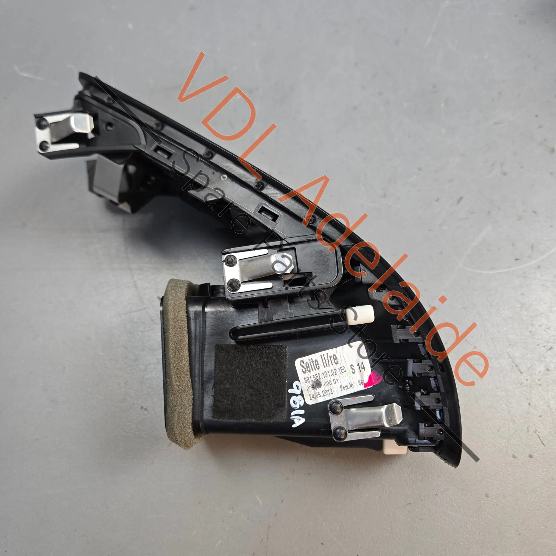 Porsche Boxster Cayman Left / Right Side Dashboard Air Vent for Air Conditioning 98155213102 98155213104 - Image 4