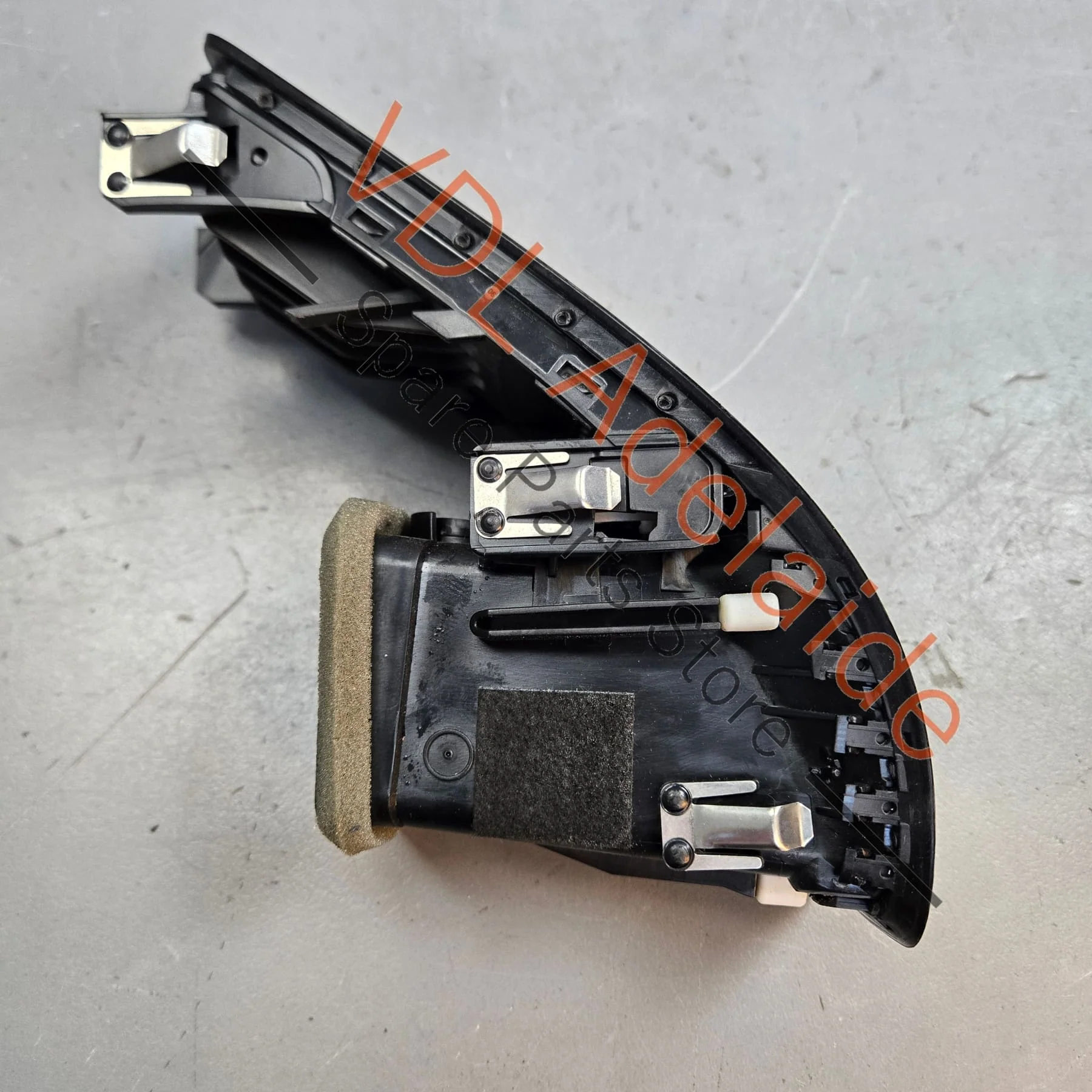 Porsche Boxster Cayman Centre Left Dashboard Air Vent for Air Conditioning 98155214102 1E0 98155214101 - Image 6