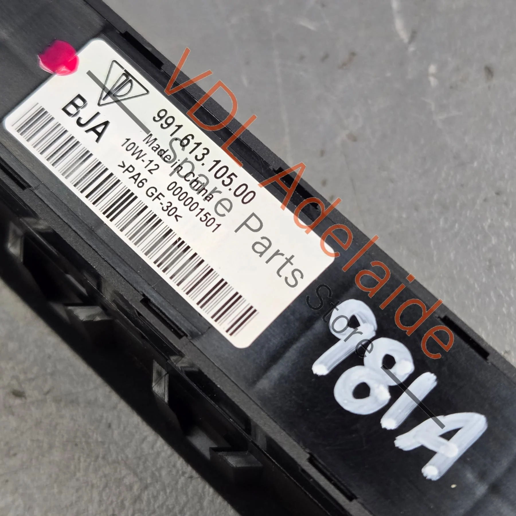 Porsche Cayman Boxster Bonnet Trunk Boot Open Switch 99161310500 - Image 6