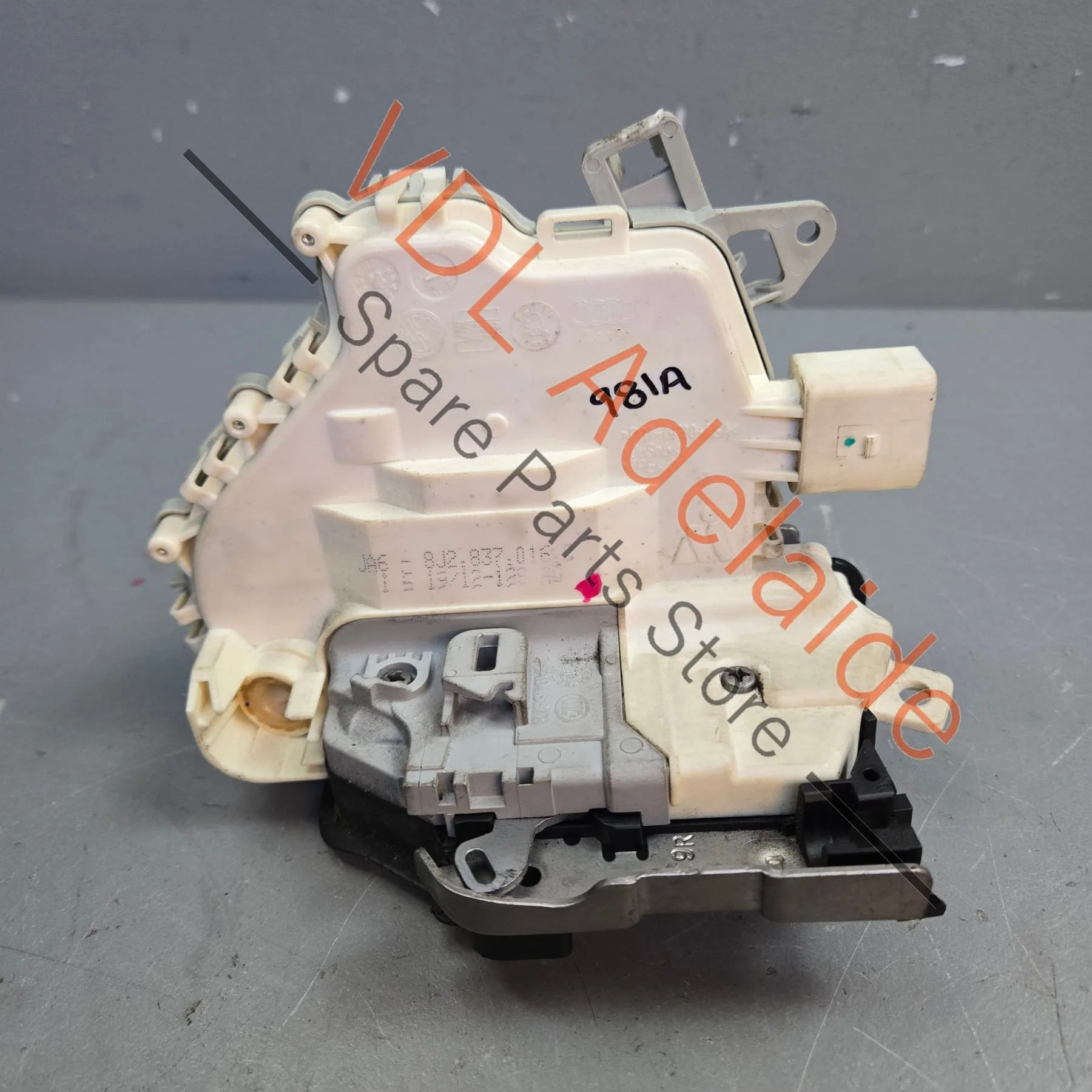 Porsche Cayman Boxster Audi TT Right Door Lock 8J2837016C 9A783741605