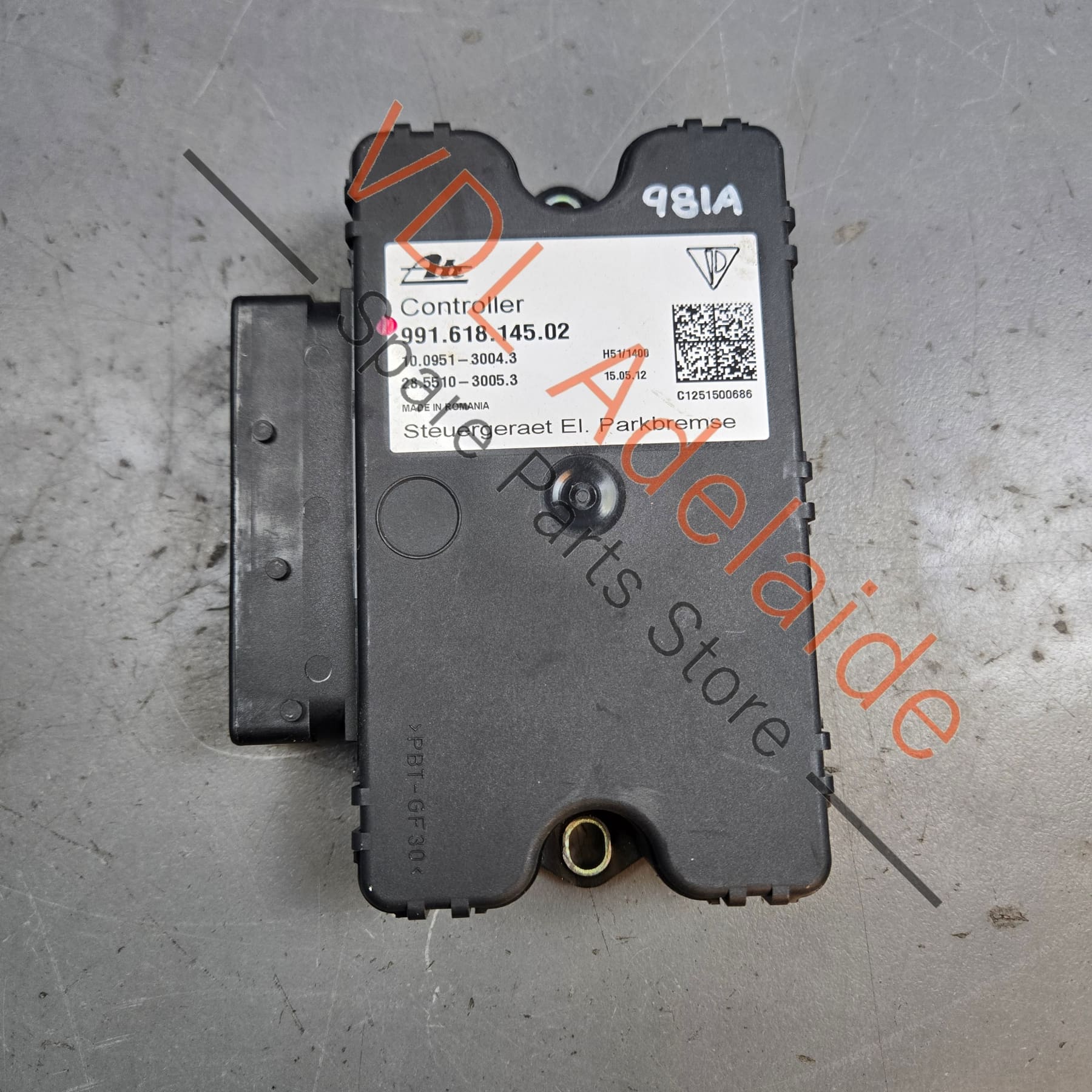 Porsche 911 Cayman Boxster Electronic Park Brake Control Module EPB 99161814502 99161814505