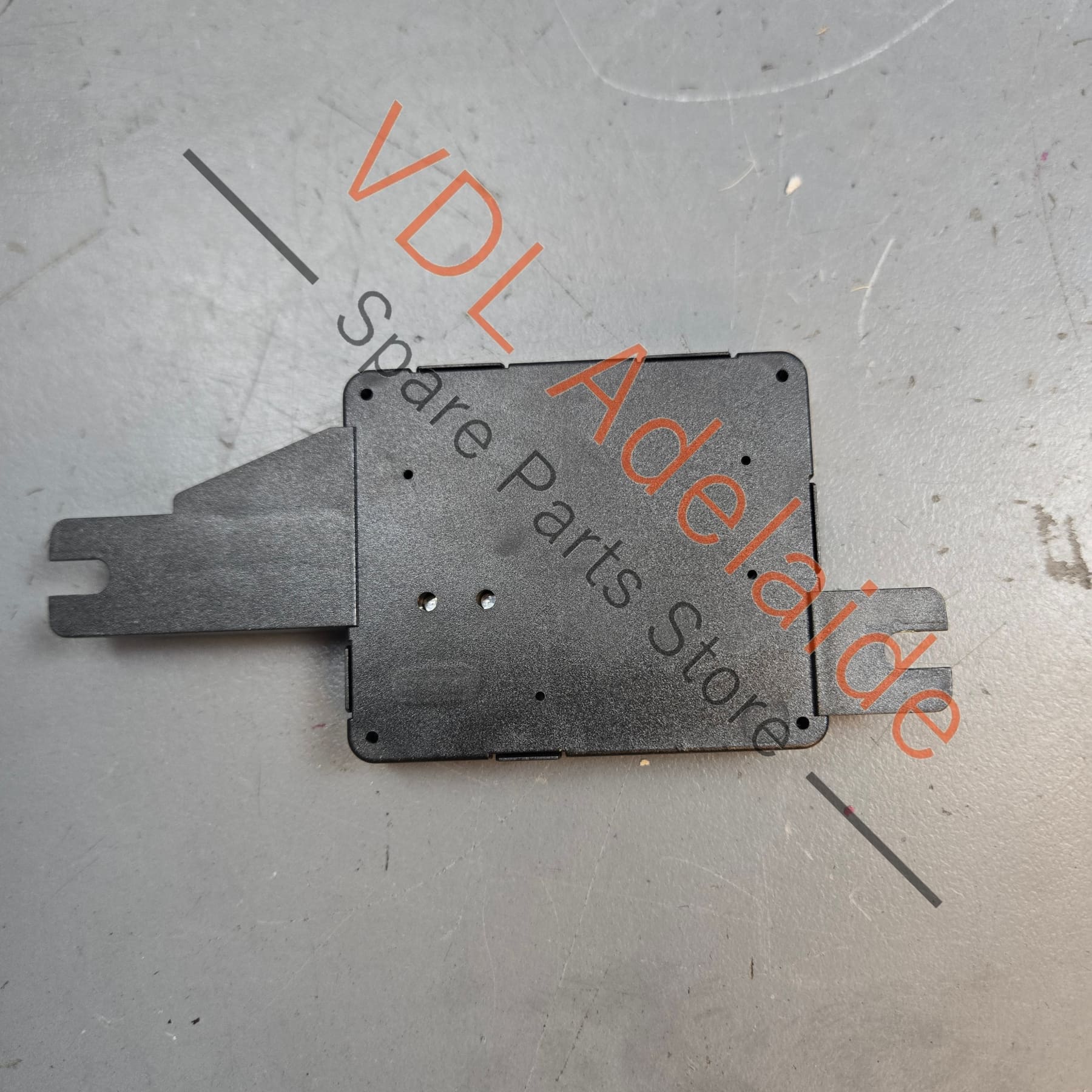 Porsche Boxster Antenna Junction Box Control Unit 99161812200 - Image 3