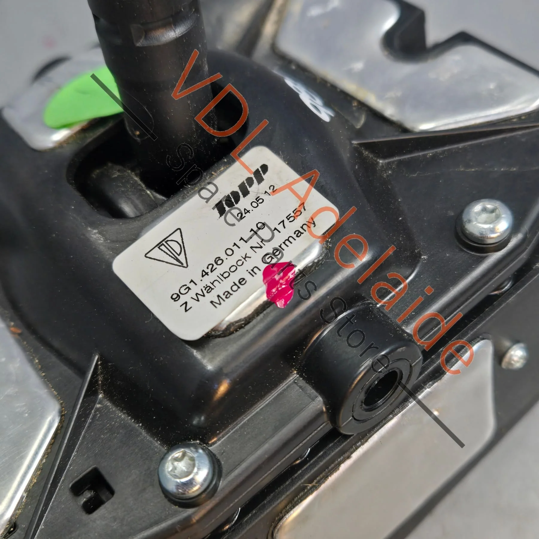 Porsche 911 Boxster Cayman PDK Gear Shifter Selector Mechanism 9G142601111 - Image 3