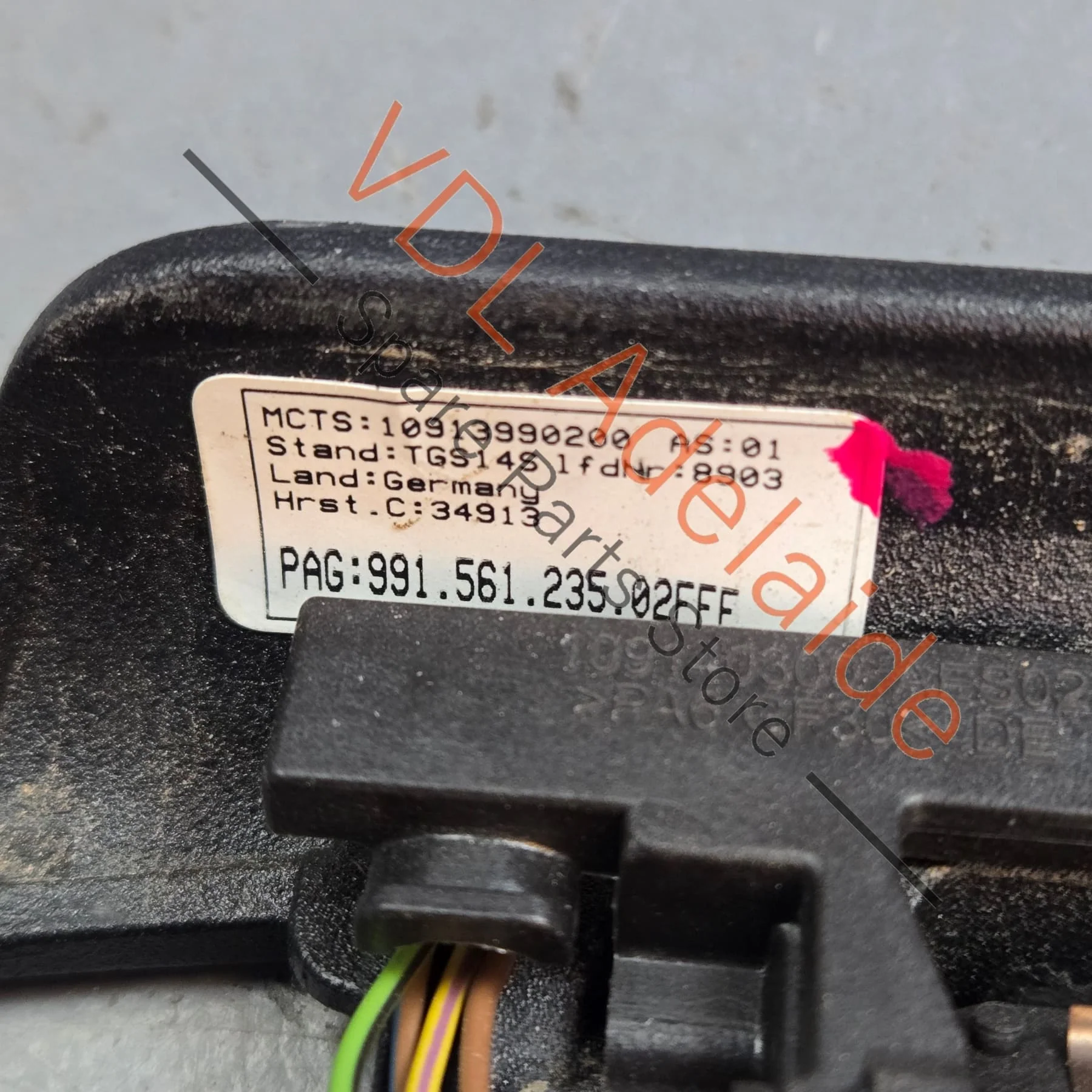 Porsche Boxster 981 Convertible Roof Front Catch Latch Bracket 99156123502 9P1871544A5Q0 - Image 3