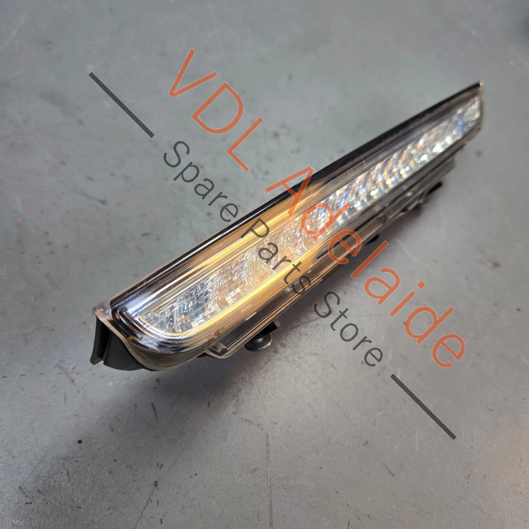 Porsche Boxster 981 Rear Middle Fog Reverse Lamp Light 98163146502 - Image 2