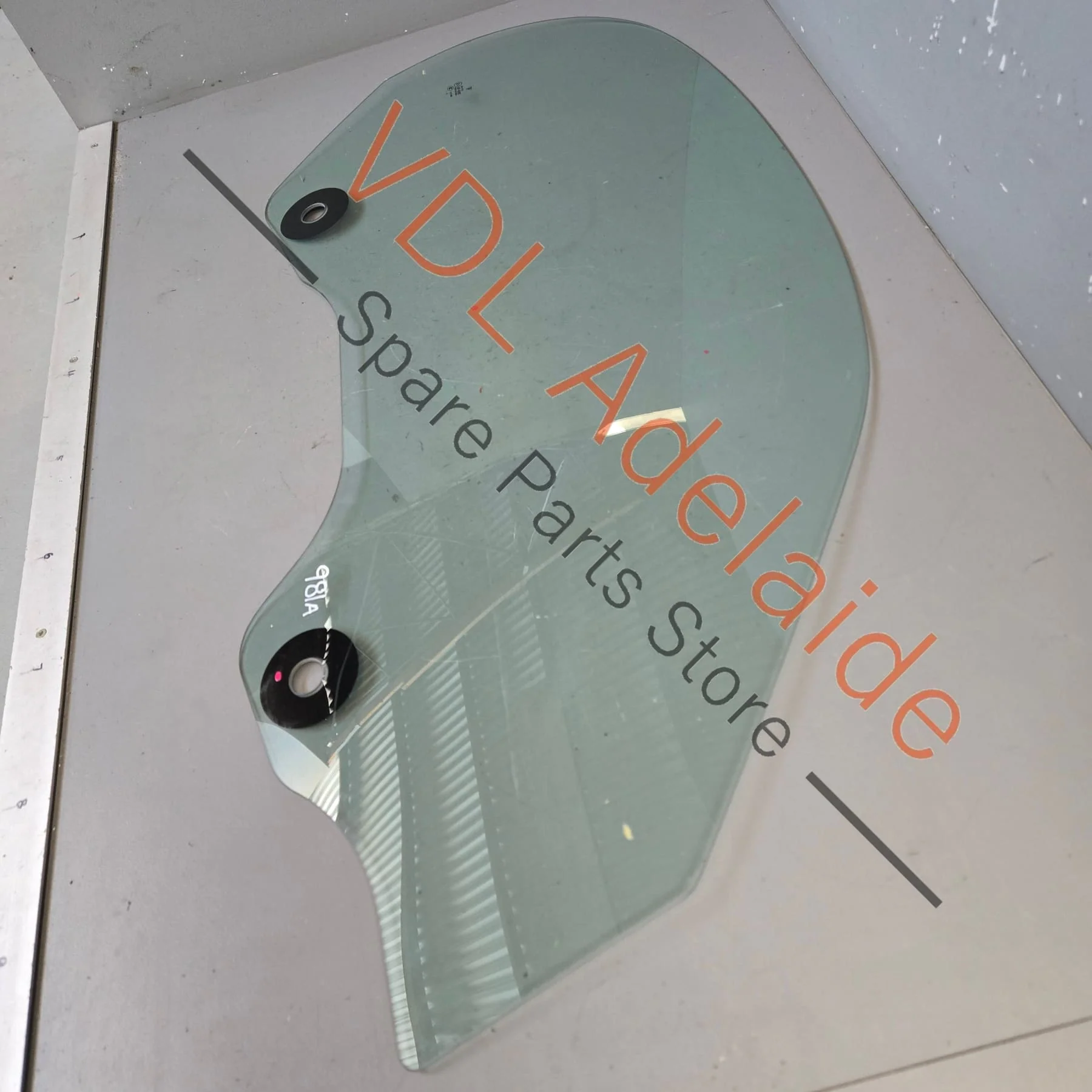 Porsche Boxster 981 Right Side Door Window Glass 98154251200 - Image 2