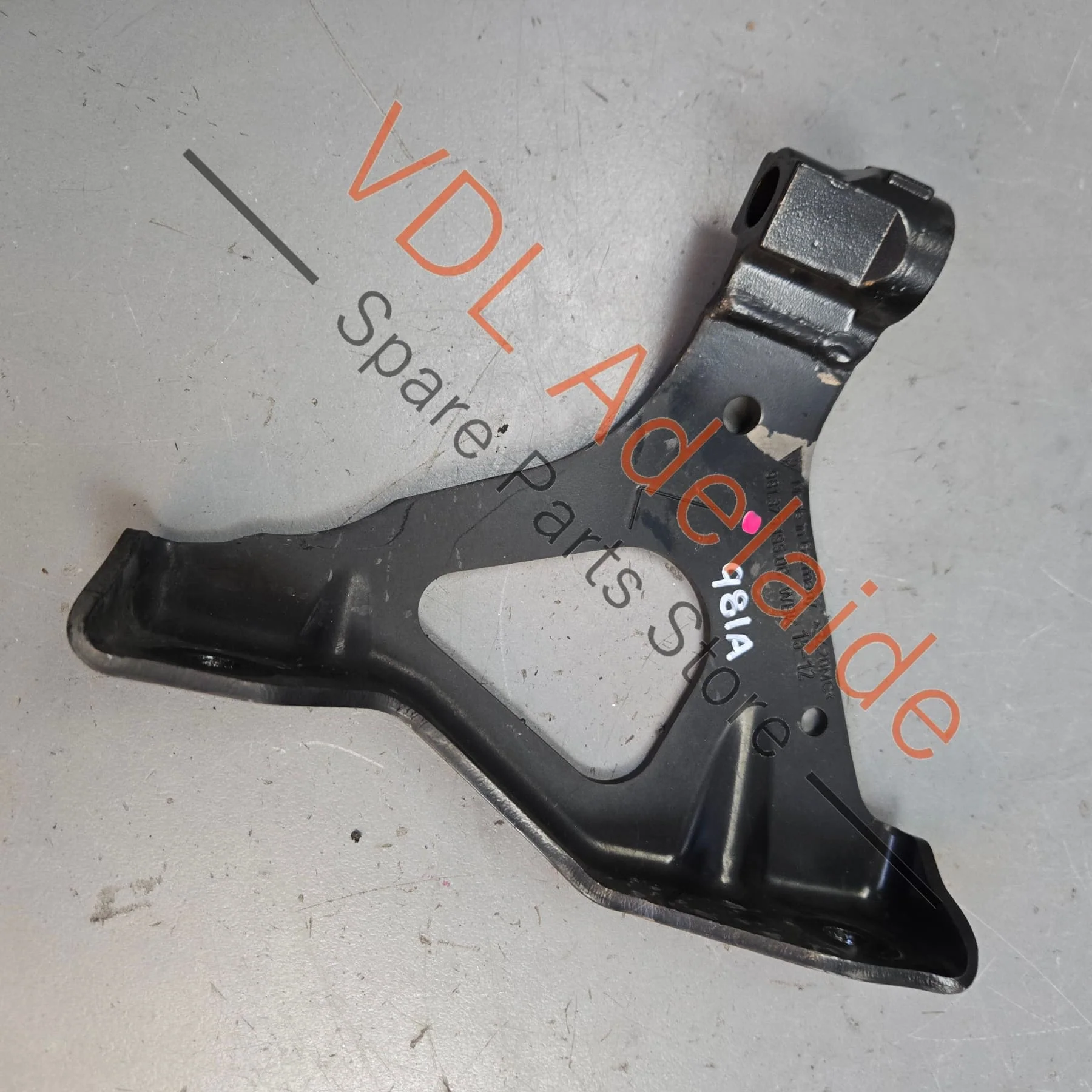 Porsche Cayman Boxster Left Side Engine Mount Bracket 98137519500