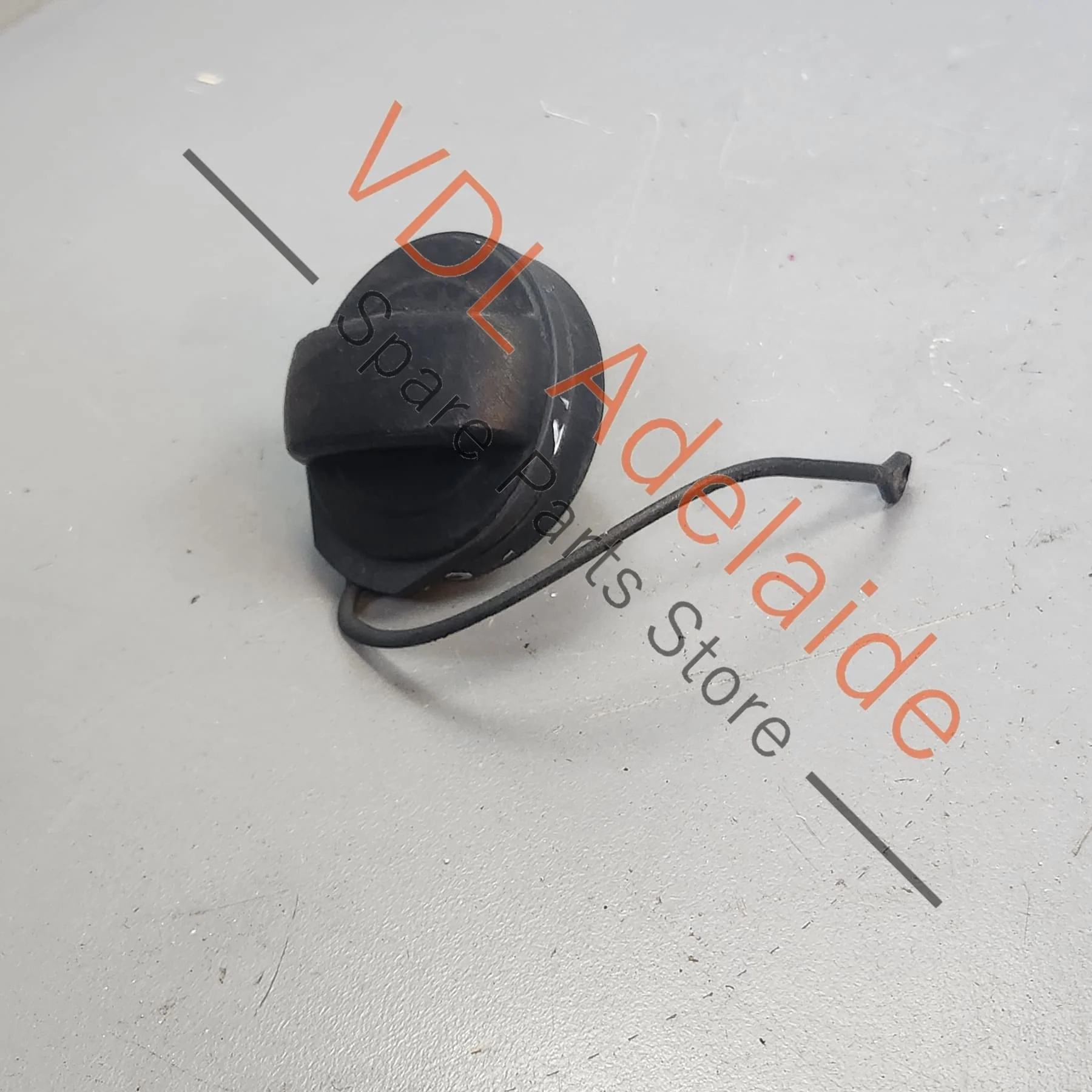 Porsche Boxster Cayman 911 Fuel Gas Cap with Strap 99120124101
