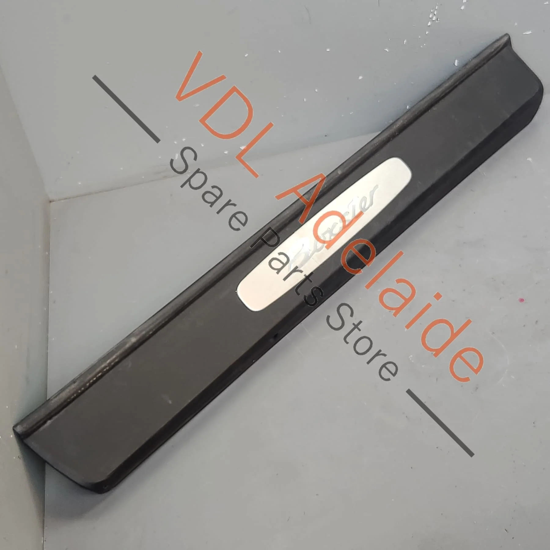 Porsche Boxster Sill Trim Cover Right 98150446820 1E0 98150446805