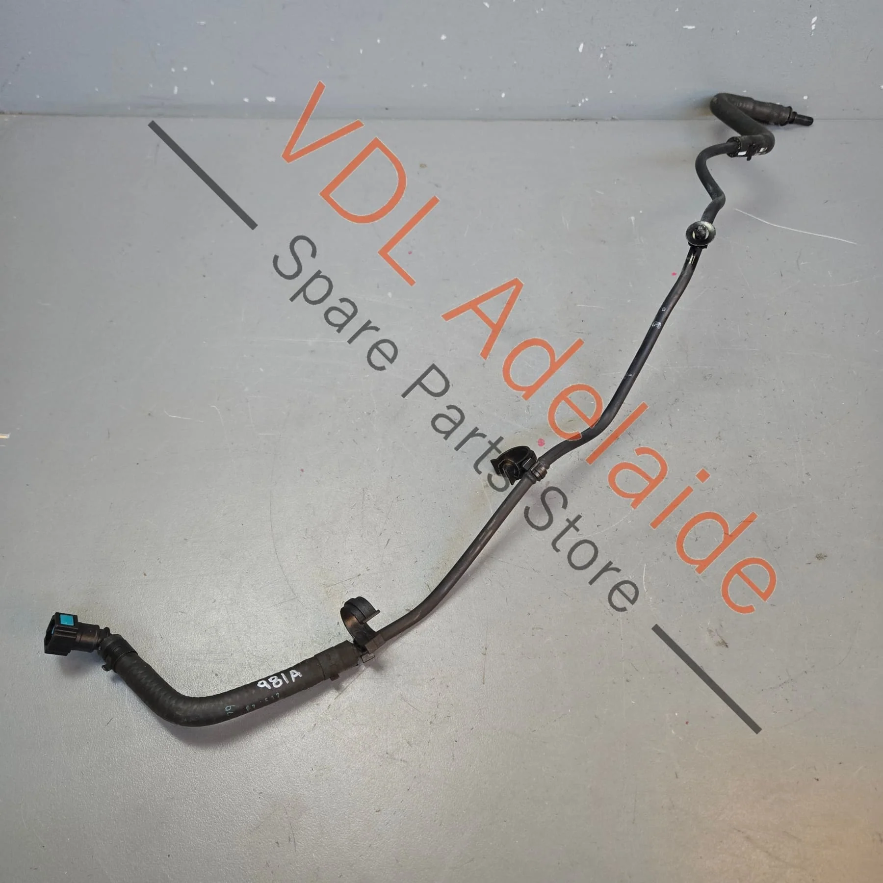 Porsche Cayman Boxster Coolant Bleeder Vent Hose 98110668202
