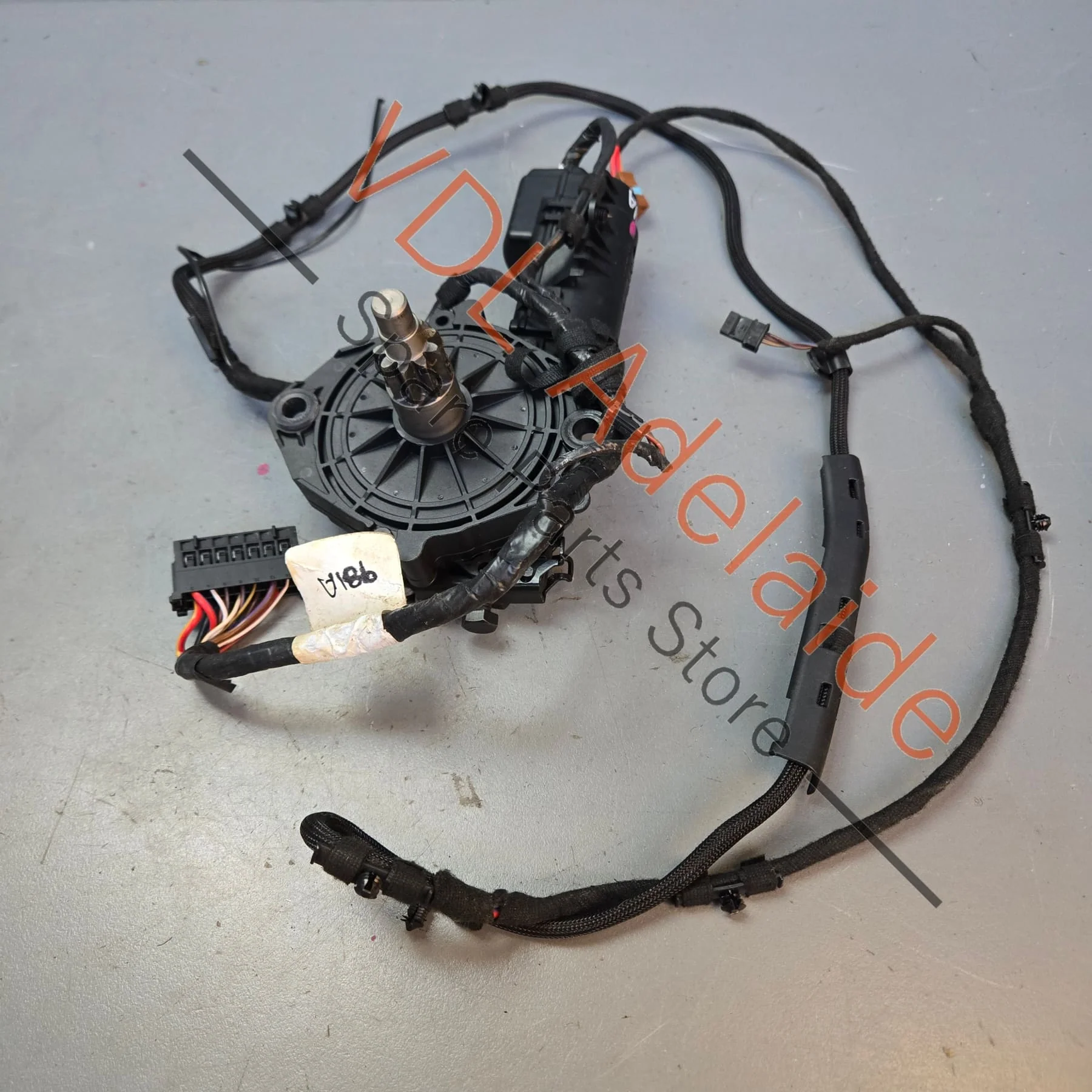 Porsche Boxster 981 Right Convertible Roof Motor & Gearbox 98156192400 98156192601 - Image 4