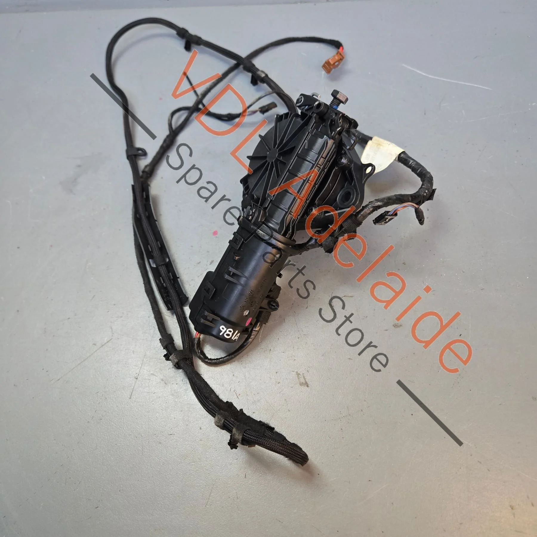 Porsche Boxster 981 Right Convertible Roof Motor & Gearbox 98156192400 98156192601 - Image 5