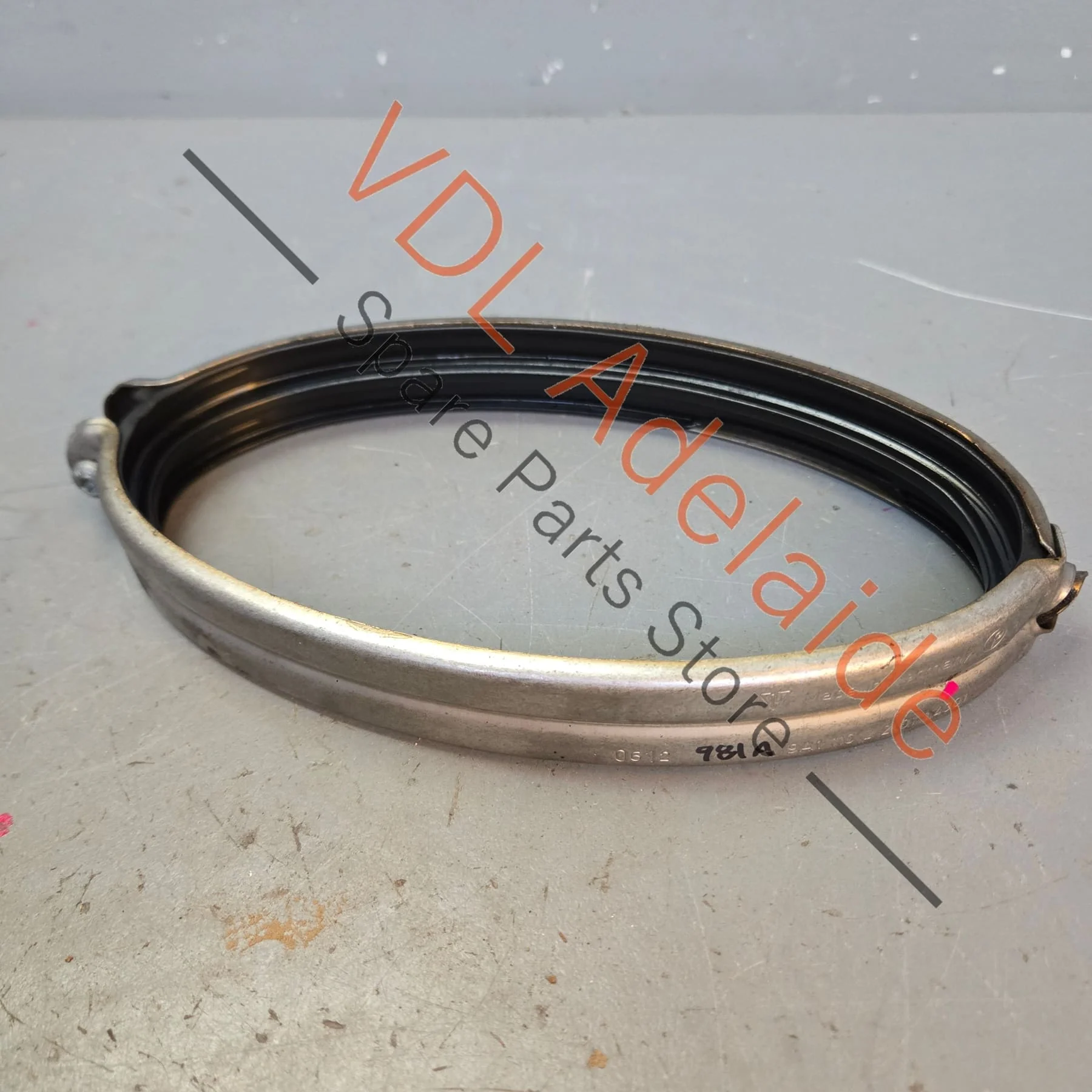 Porsche Intake Air Distributor Resonator Clamp for A122 2.7L 9A111021001 9A111021201 9A111021301 - Image 2