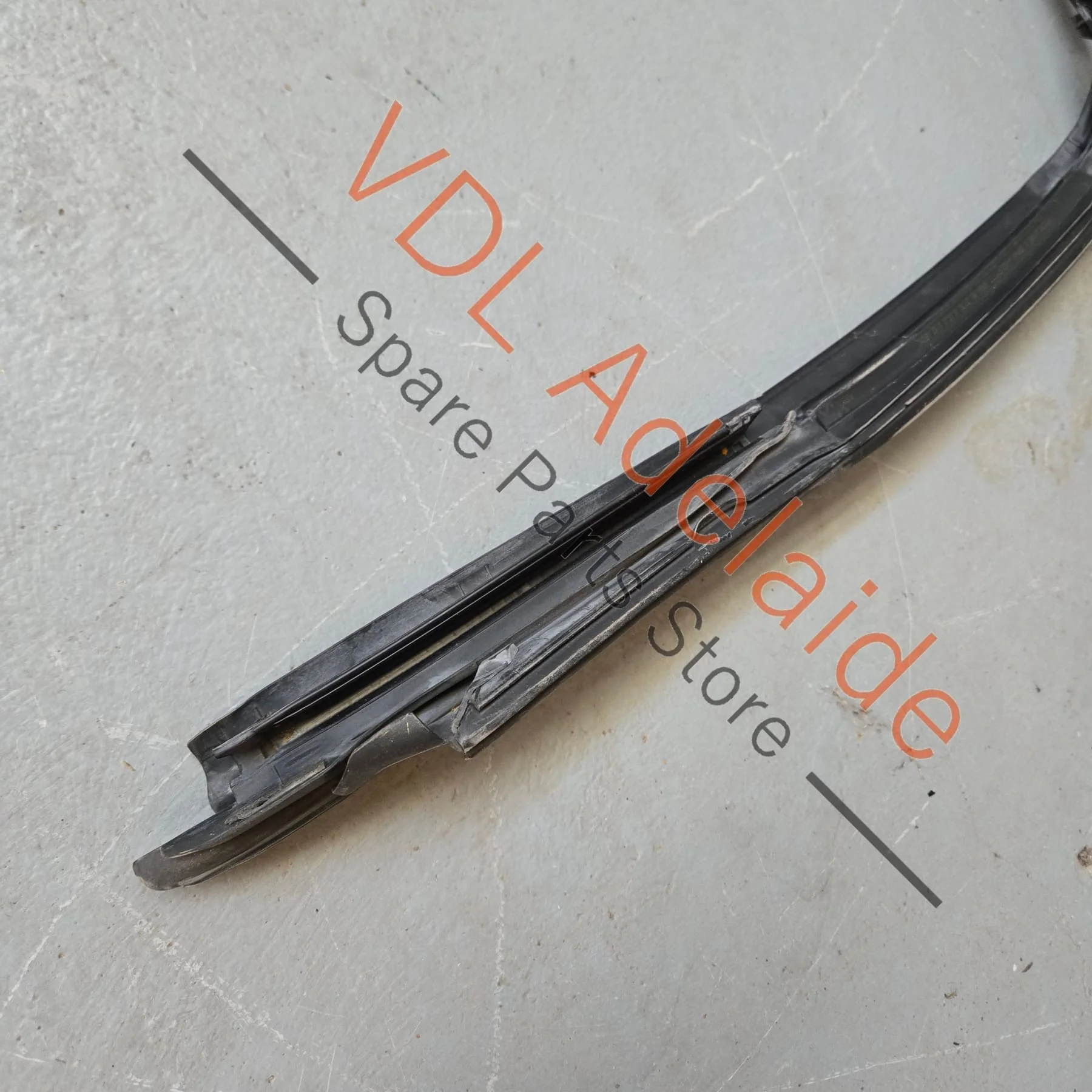 Porsche Boxster 981 Windscreen Windshield Frame Seal Rubber 98153707704 - Image 2