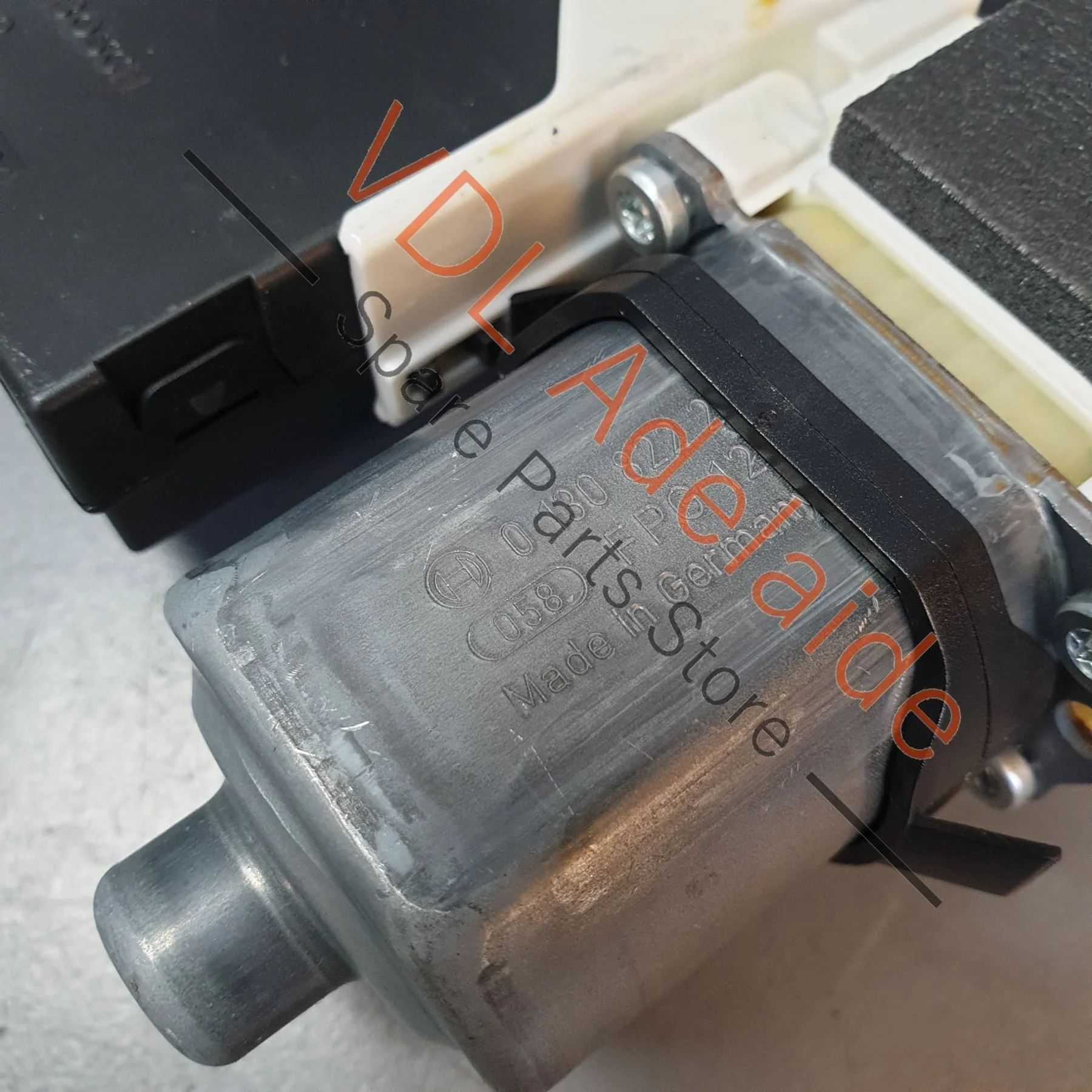 Porsche 911 Boxster 986 Cayman 987 Side Window Motor 99762418202 - Image 2