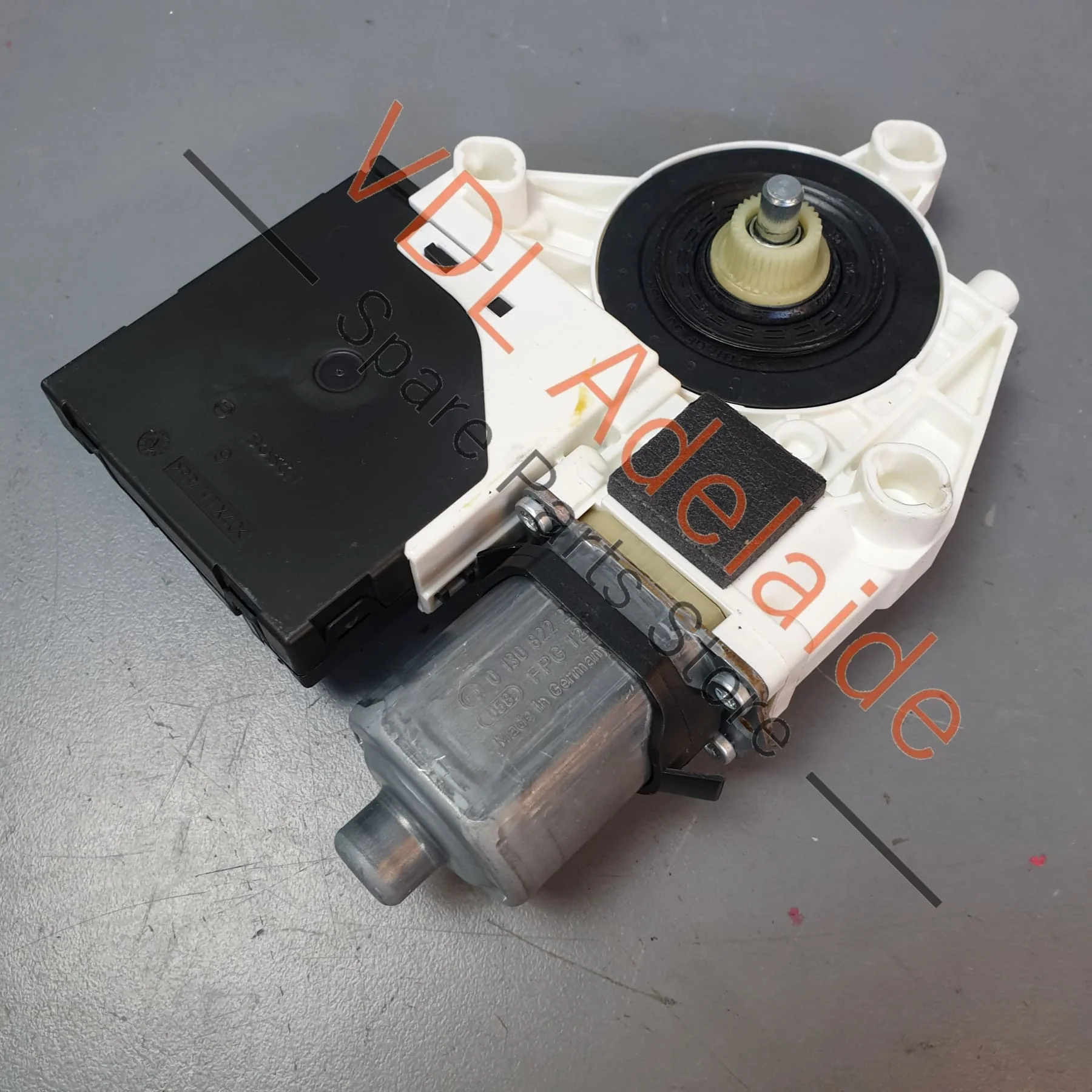 Porsche 911 Boxster 986 Cayman 987 Side Window Motor 99762418202 - Image 3