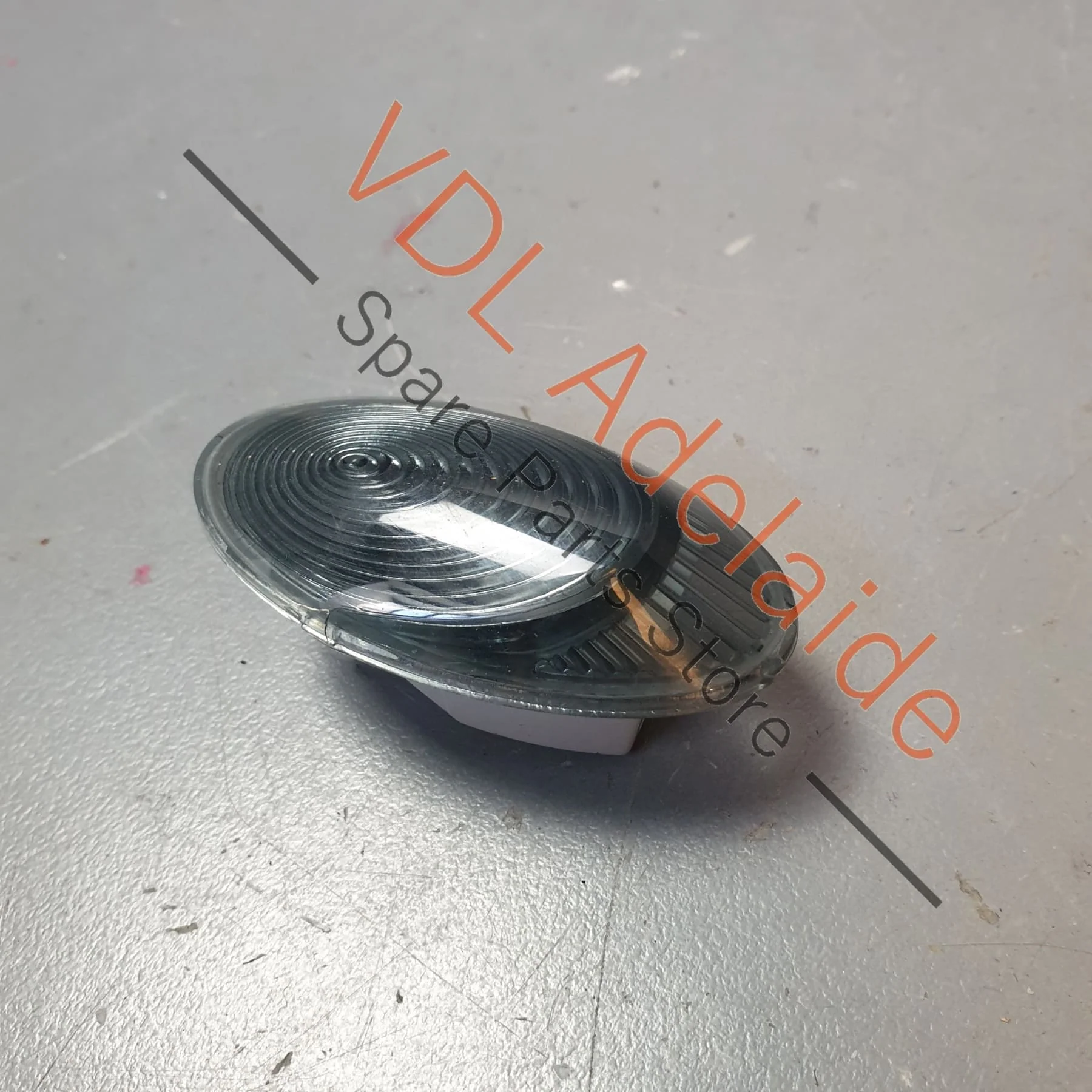 Porsche Rear Compartment Interior Light 99663213500 - Image 4