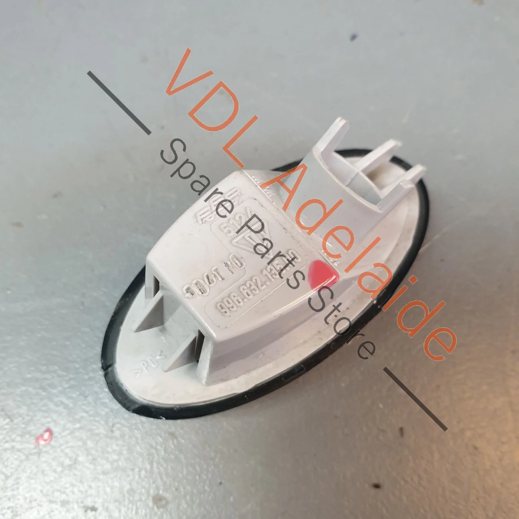 Porsche Rear Compartment Interior Light 99663213500 - Image 7