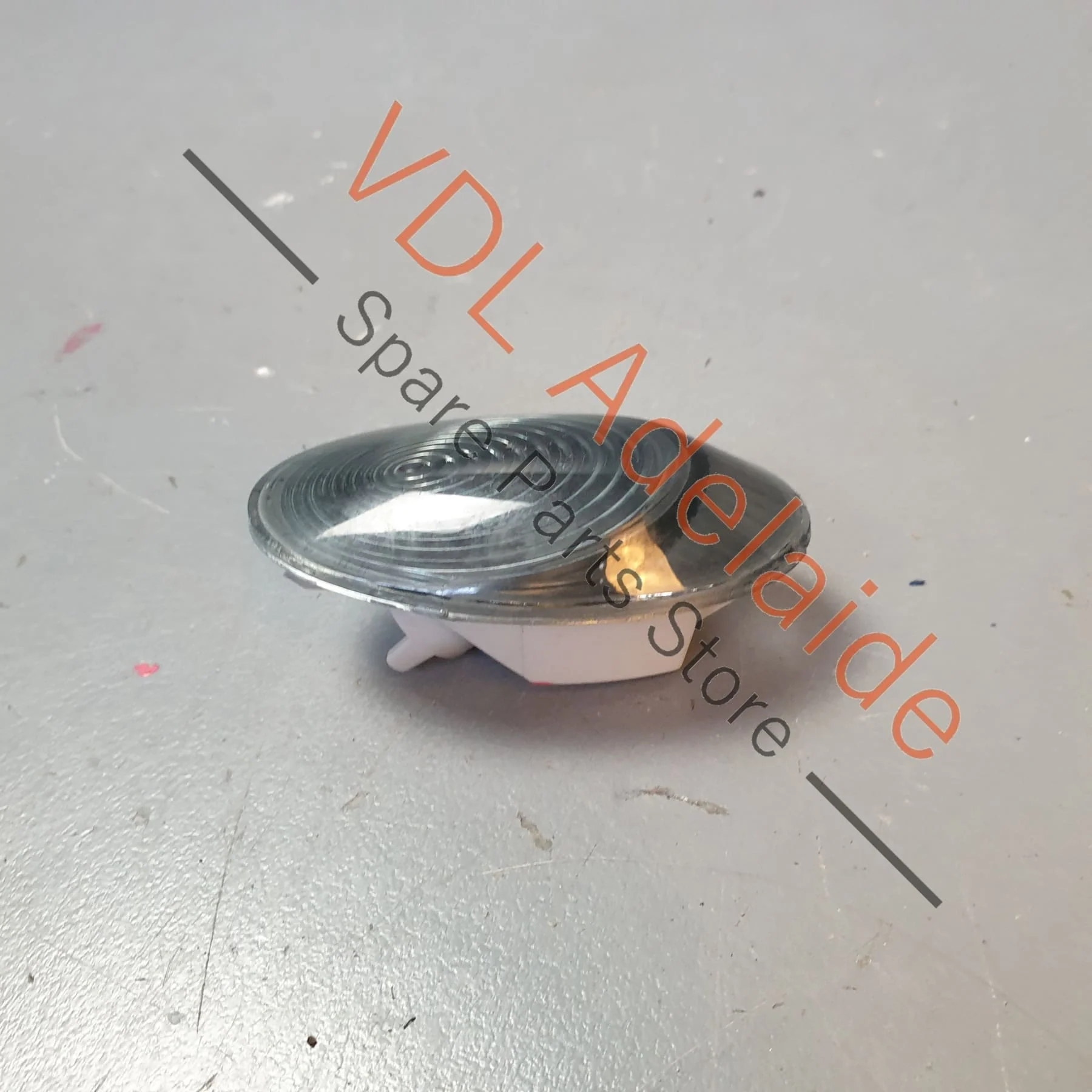 Porsche Rear Compartment Interior Light 99663213500 - Image 8