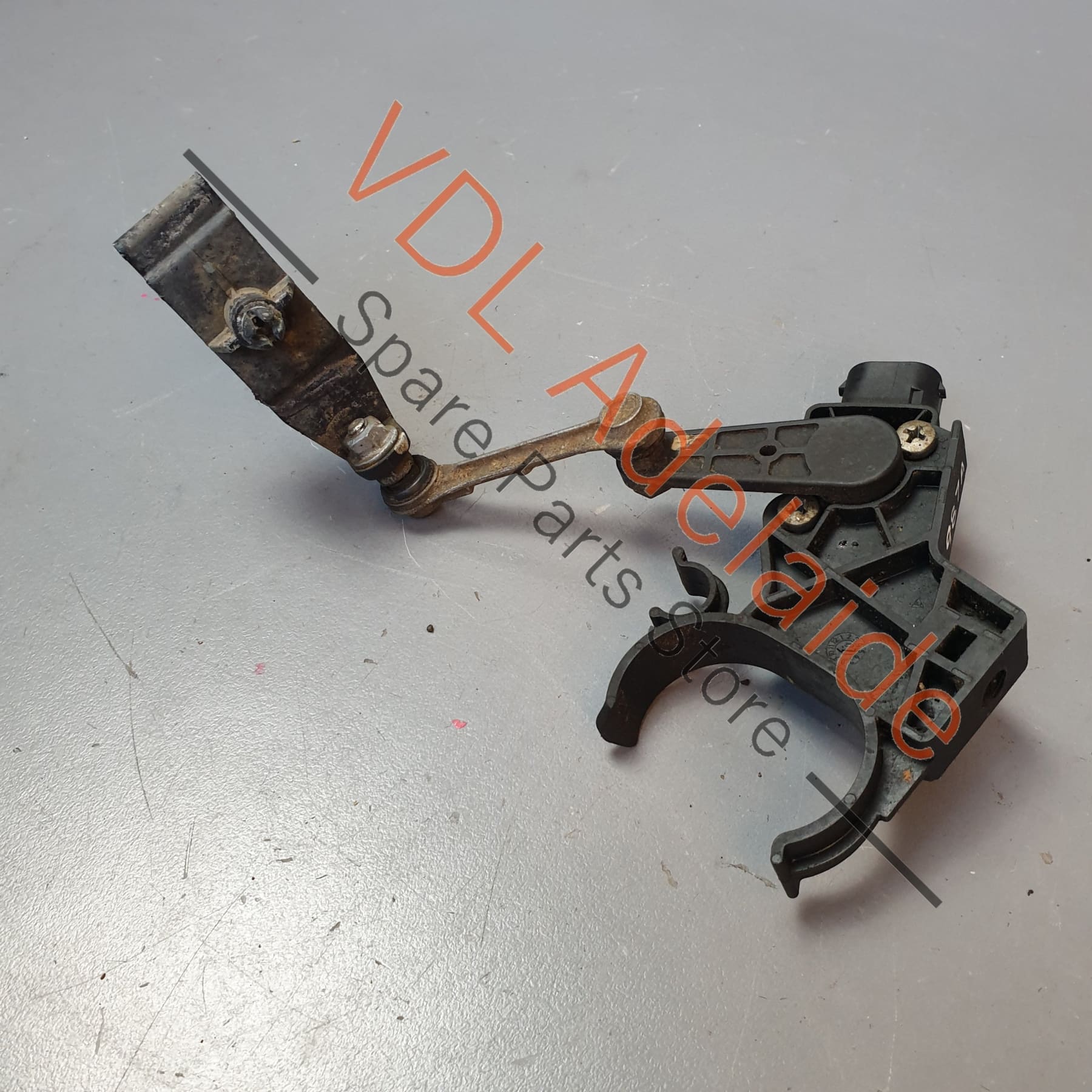 Porsche 911 Cayman Boxster Front Suspension Level Sensor 99763112100 - Image 5