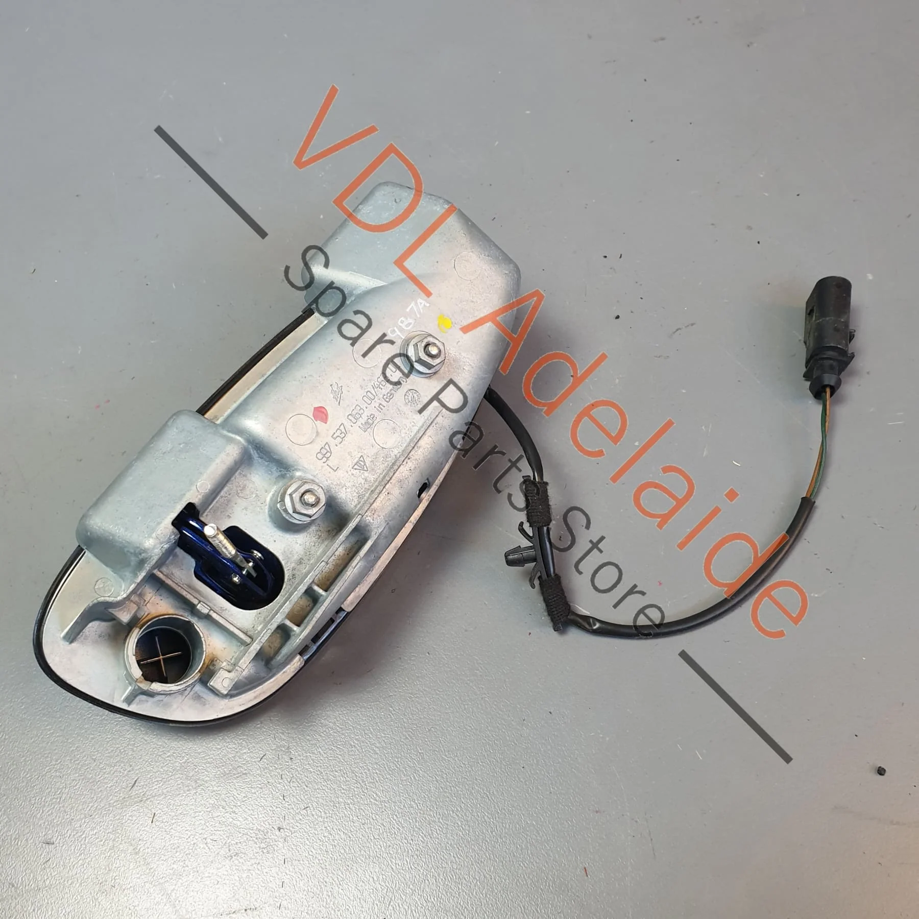 Porsche 911 Cayman Boxster Left Side Exterior Door Handle - Image 4