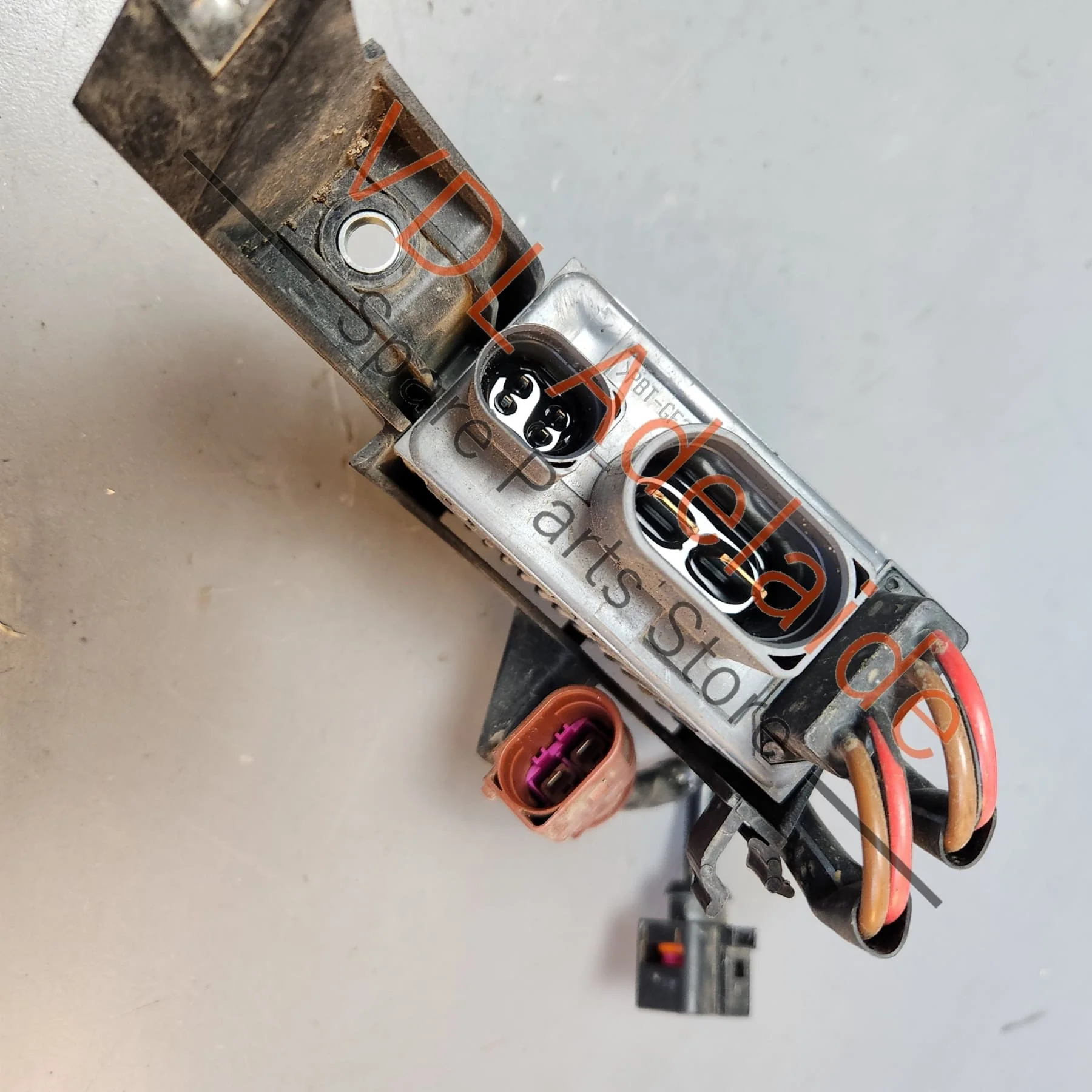 Engine Cooling Fan Control Unit 99761843603 - Image 7