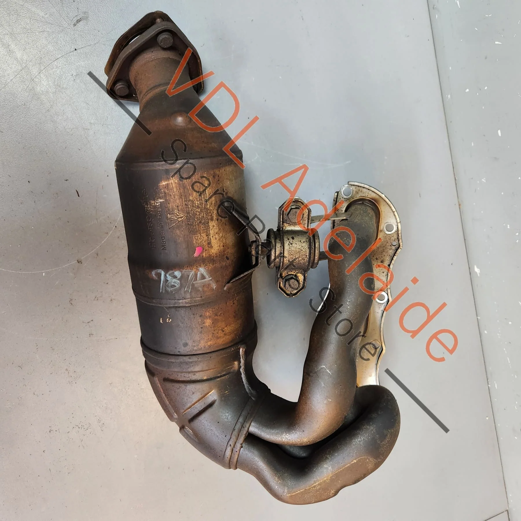 Porsche Cayman R 3.4L Catalytic Converter Exhaust Manifold cyl 4-6 98711310133 - Image 5