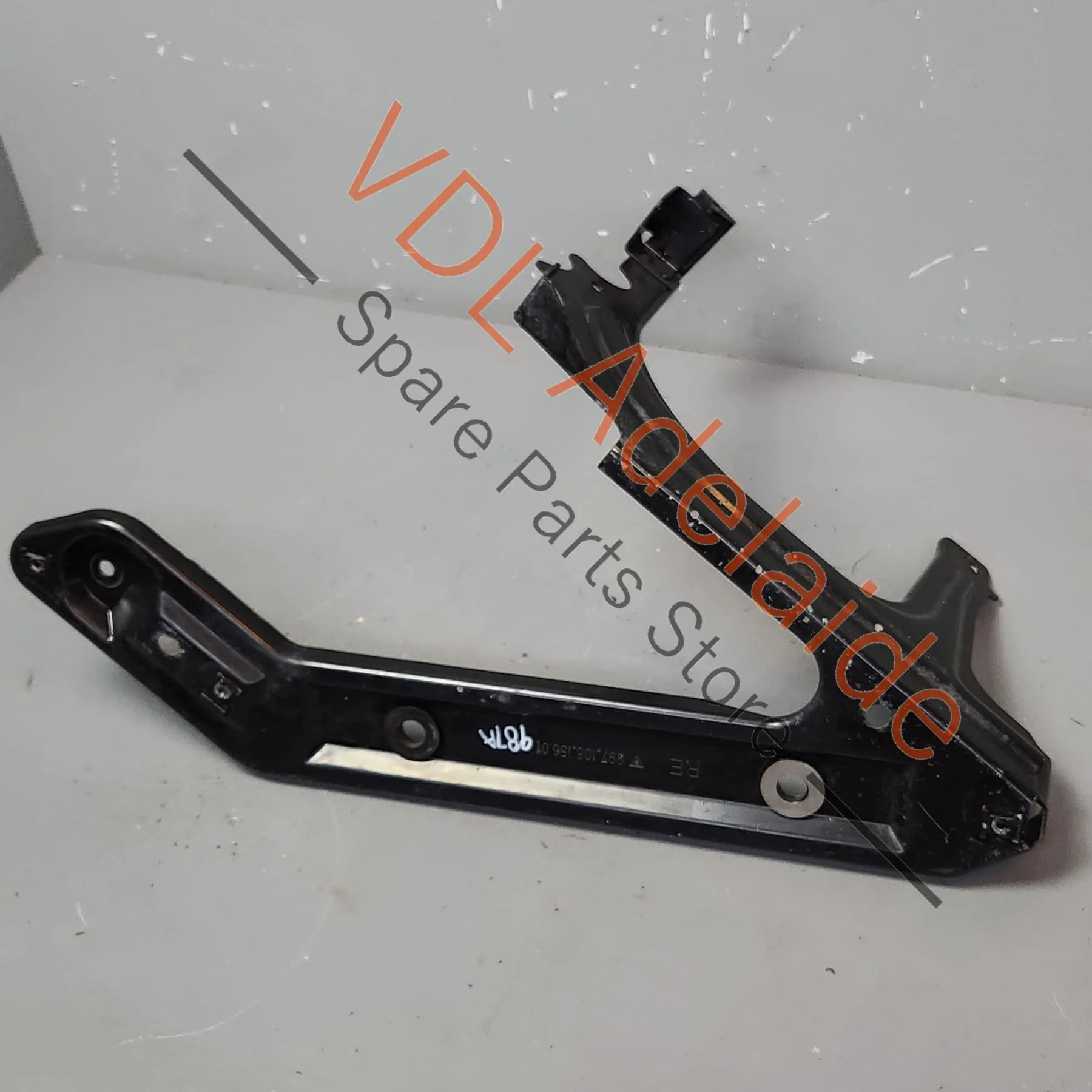 Porsche Cayman Boxster 911 Right Side Radiator Retaining Bracket 99710615601 - Image 4