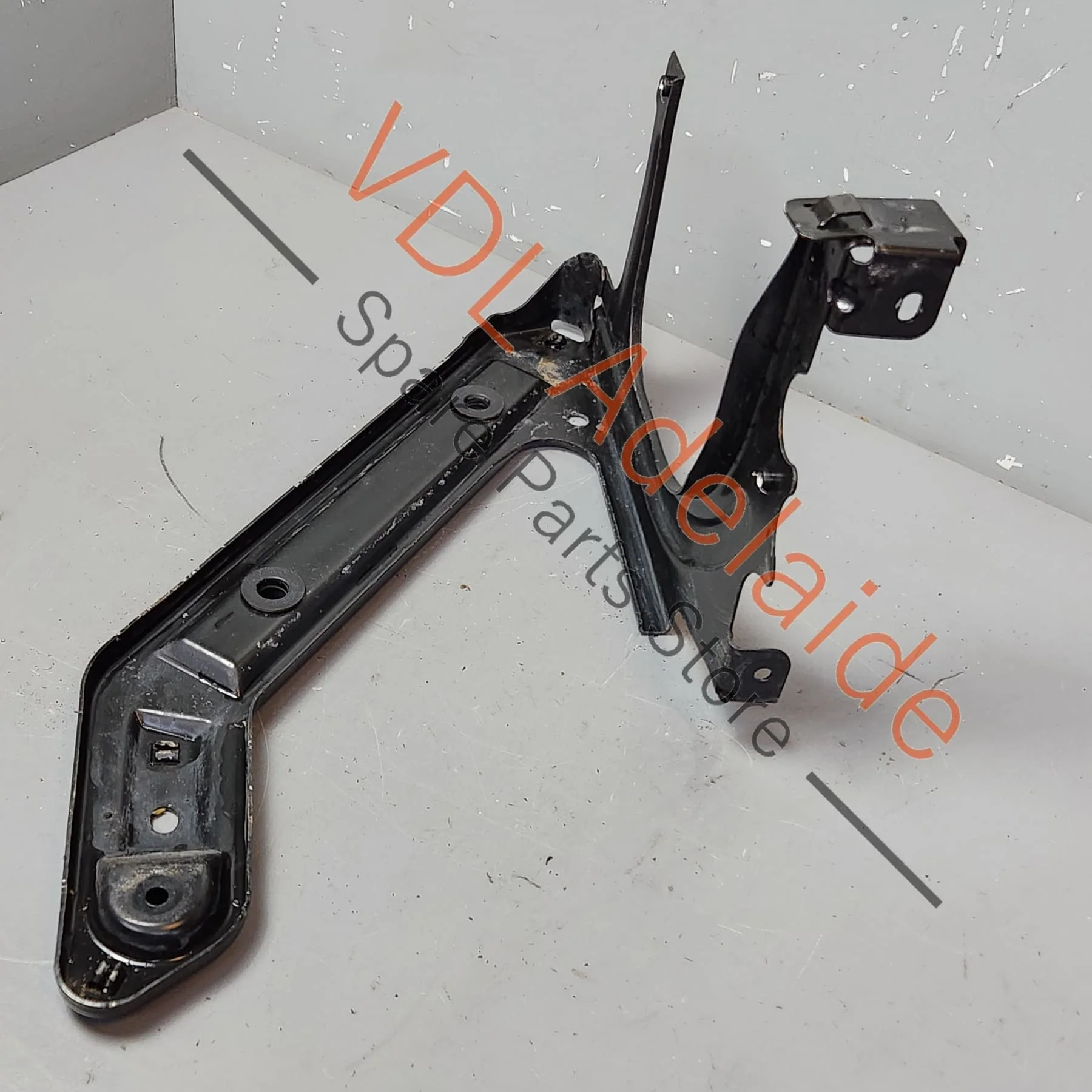 Porsche Cayman Boxster 911 Right Side Radiator Retaining Bracket 99710615601 - Image 5