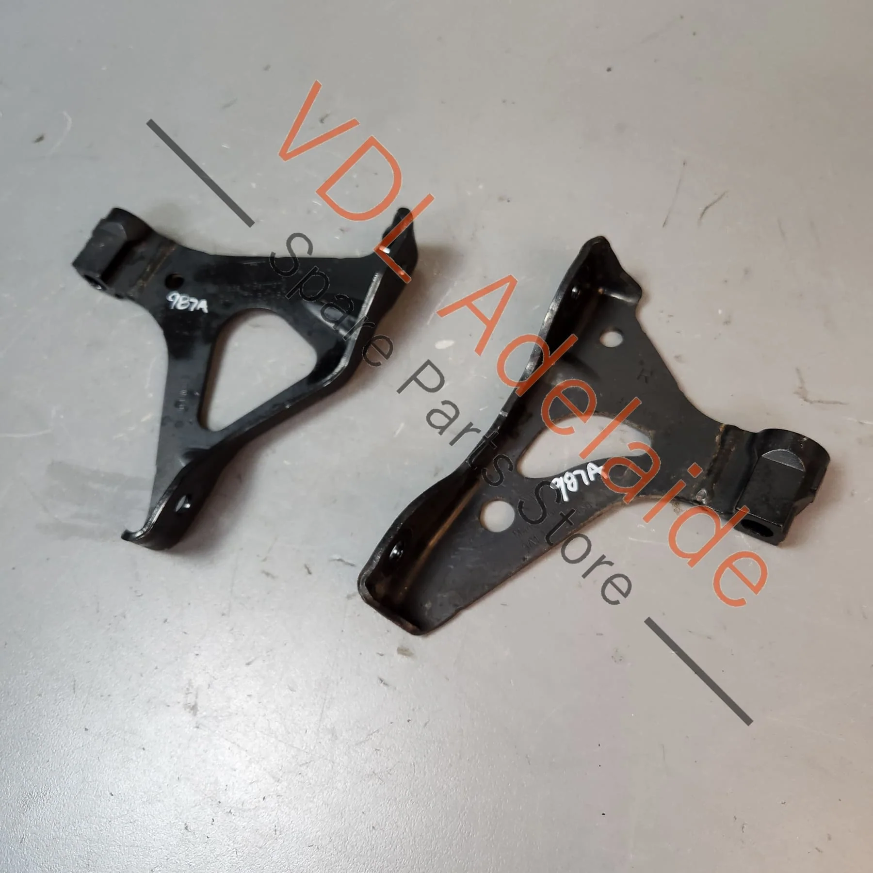 Porsche Cayman PDK Gearbox Mount Mounting Bracket Set L&R 9A137509450 9A137509350