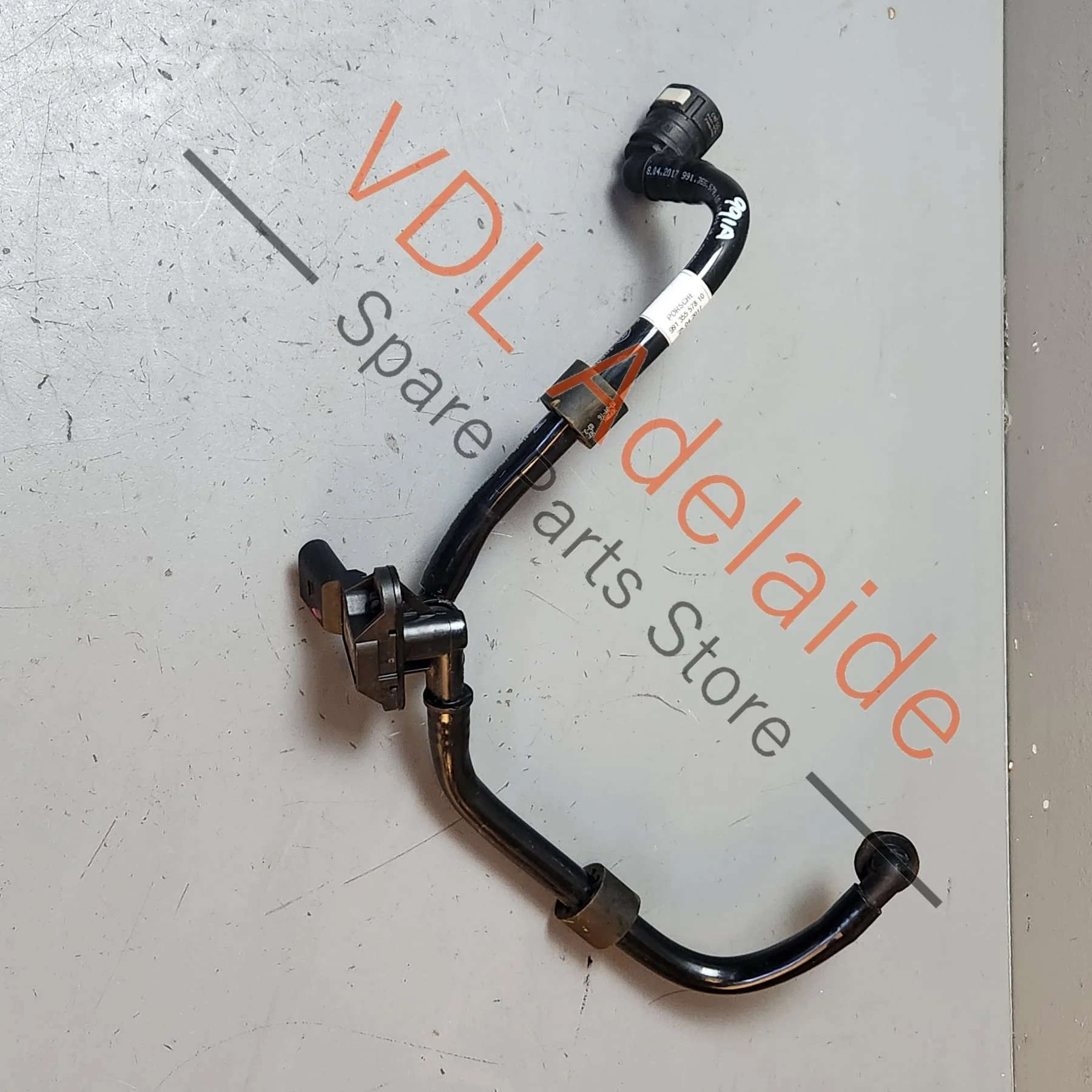 Porsche 911 991 Brake Booster Vacuum Hose Pipe 99135557810 for RHD models