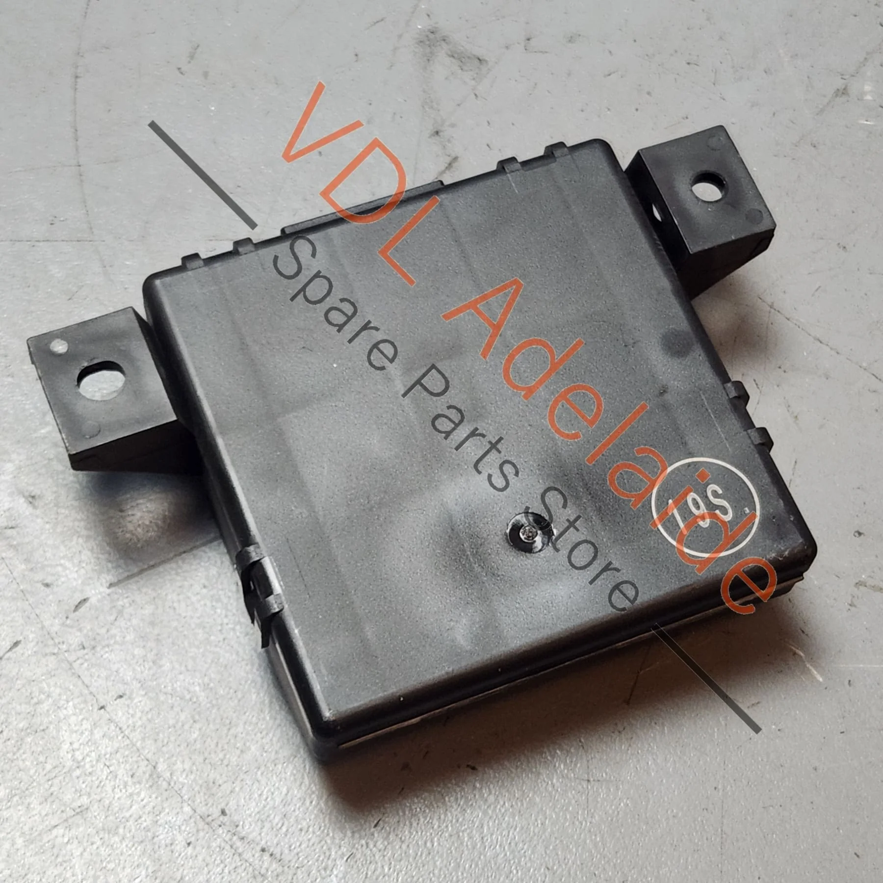 Porsche 991 95B 958 Central Gateway Interface Module CAN 95B907530L - Image 2