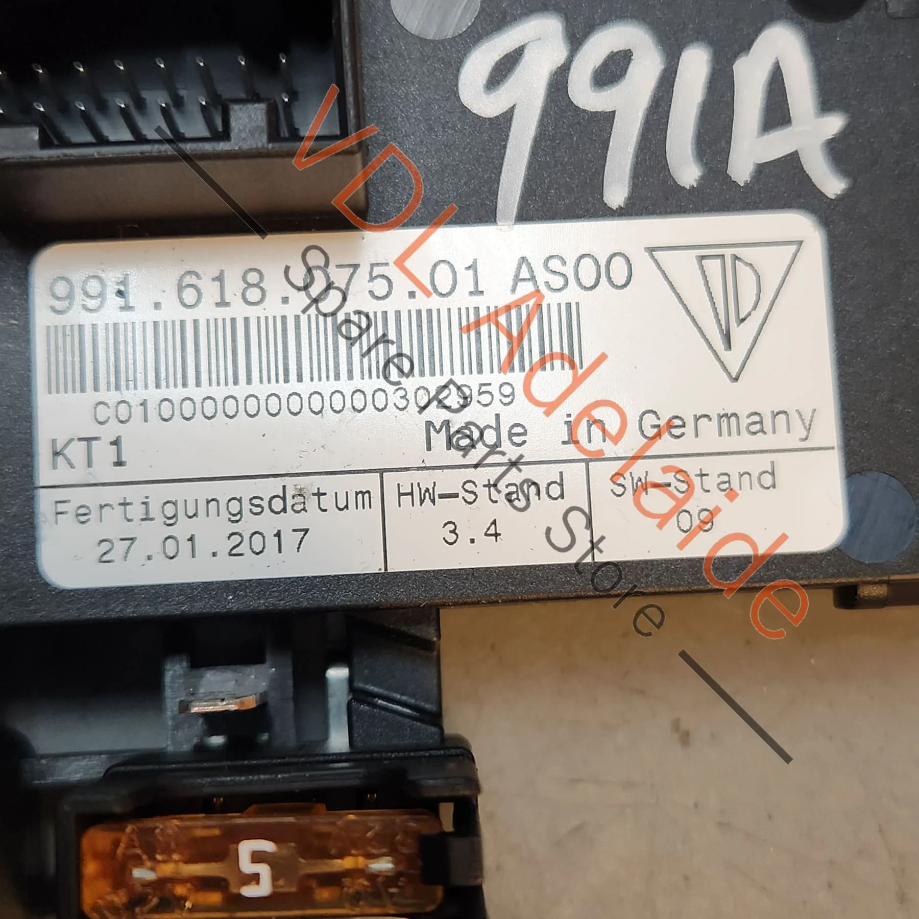 Porsche 911 991 Battery Isolation Main Fuse Board 99161807501 - Image 2