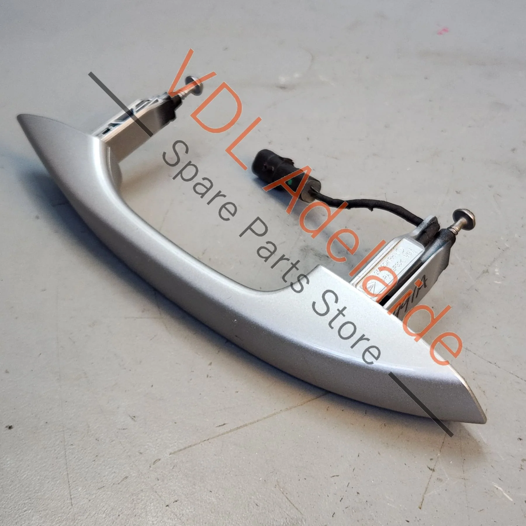 Porsche 911 991.2 Right Exterior Door Handle Keyless Entry 9P1837166AY GT Silver Metallic U2 / M7Z