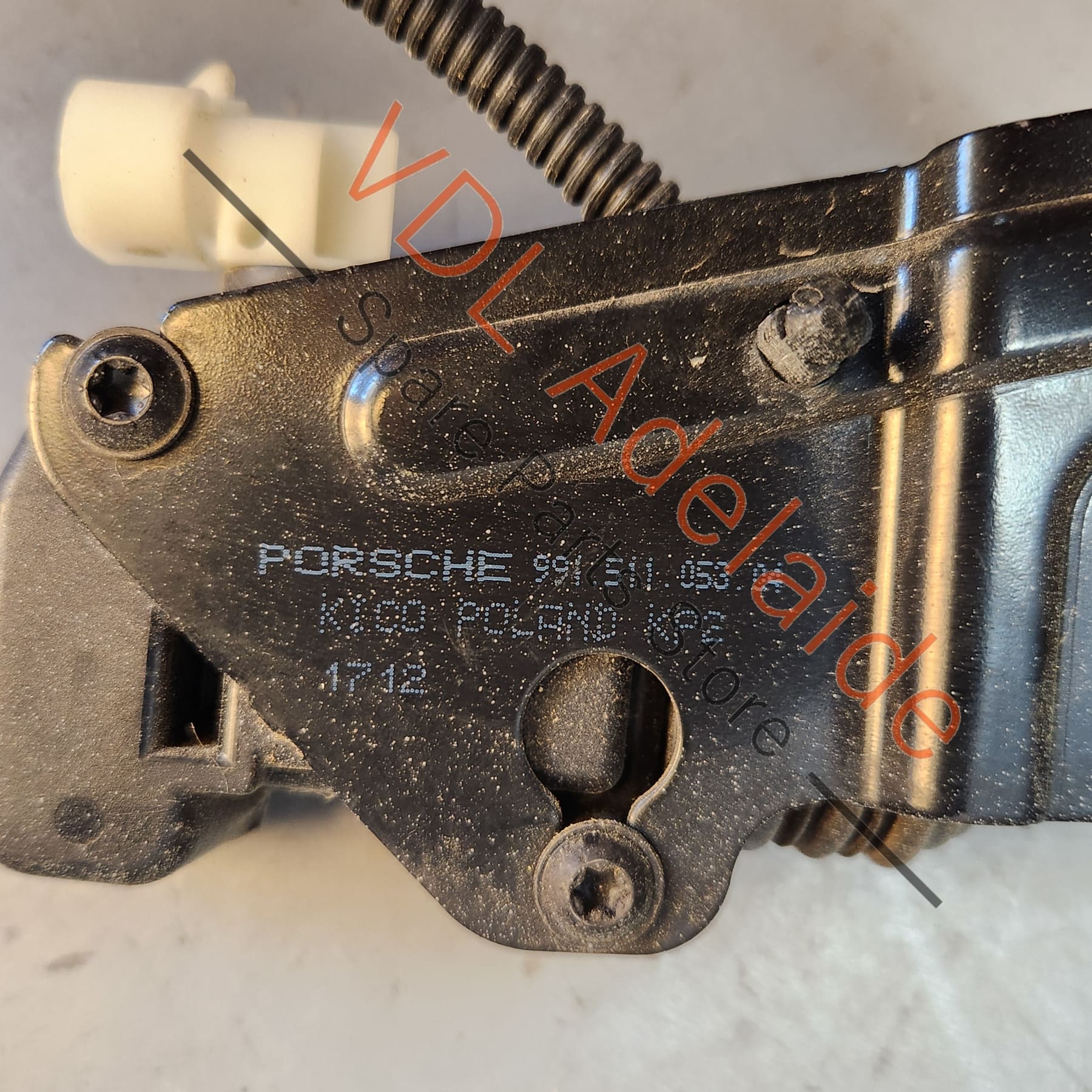 Porsche 911 991 Front Bonnet Hood Lid Lock 9915105304 99151103307 - Image 7