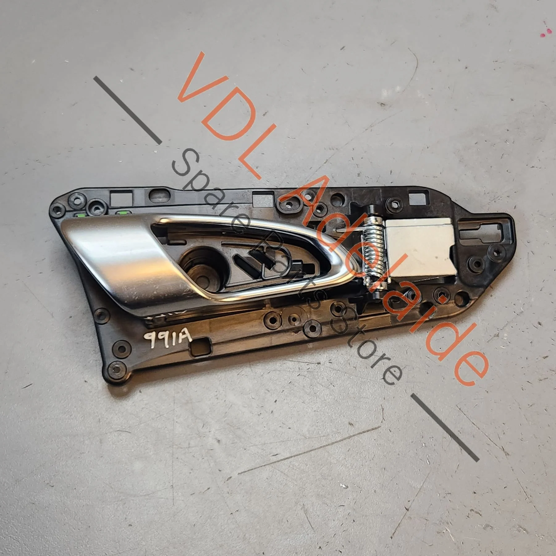 Porsche 911 Interior Door Handle Pull Right RHS Galvano Silver 99155552202 V08