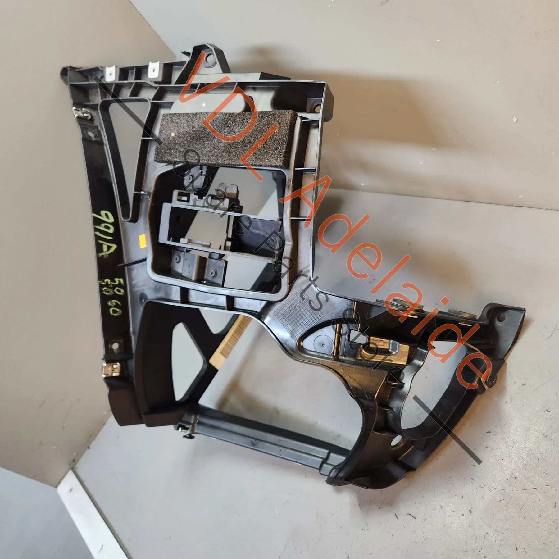 Porsche 911 Rear Bumper Mounting Bracket LHS 99150583103 9P1145803E - Image 6