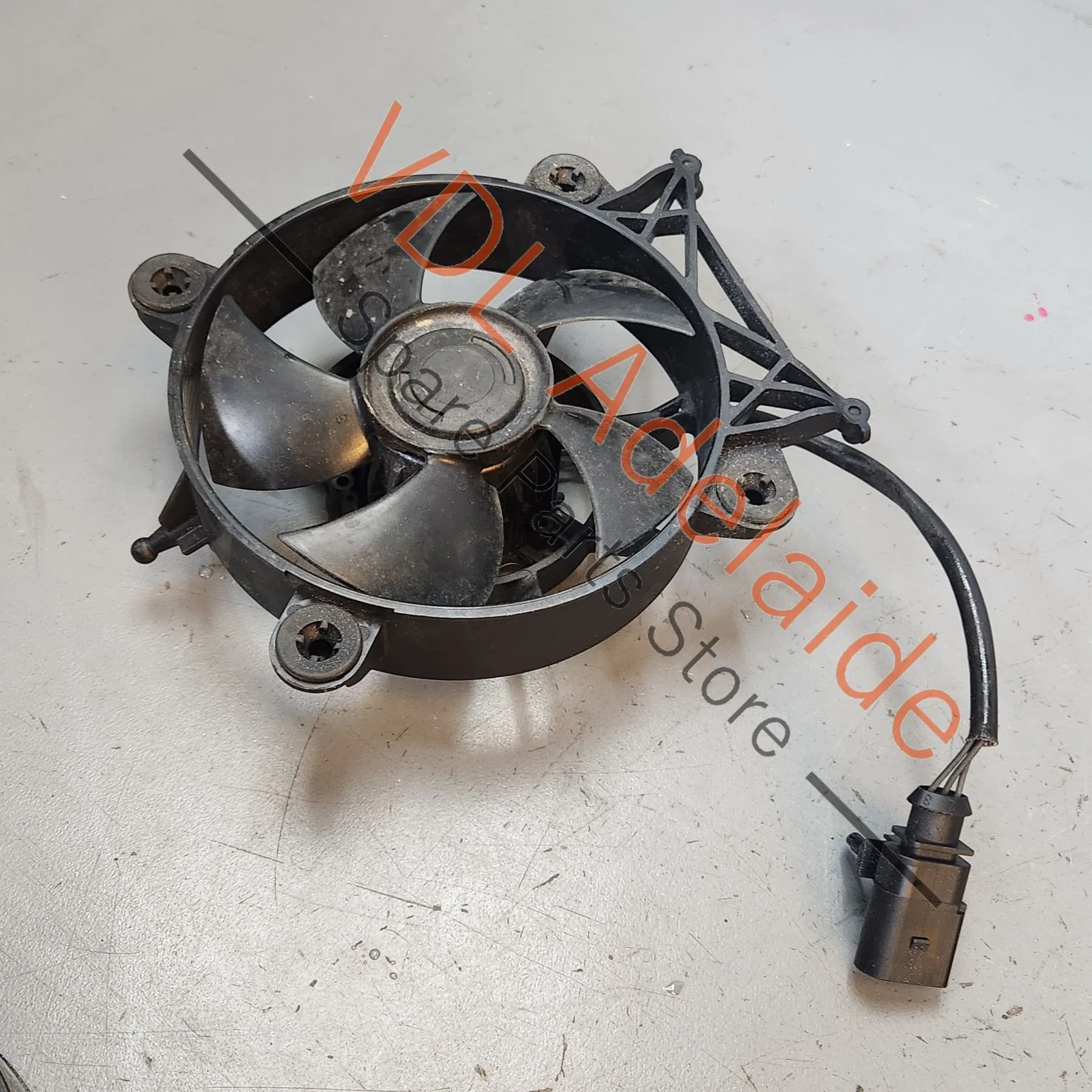 Porsche 911 SPAL Engine Cooling Fan 99162405201 99162405206