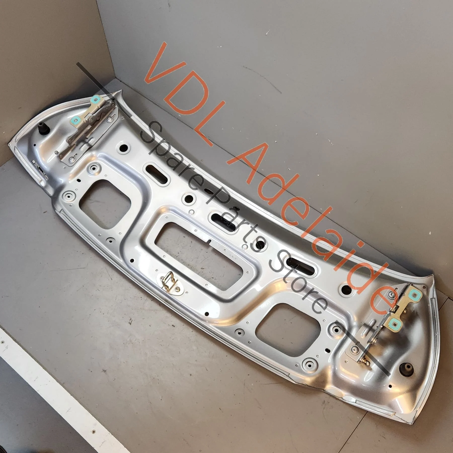 Porsche 911 991.2 Coupe Rear Engine Lid 99151201124 GRV GT Silver Metallic U2 / M7Z - Image 9