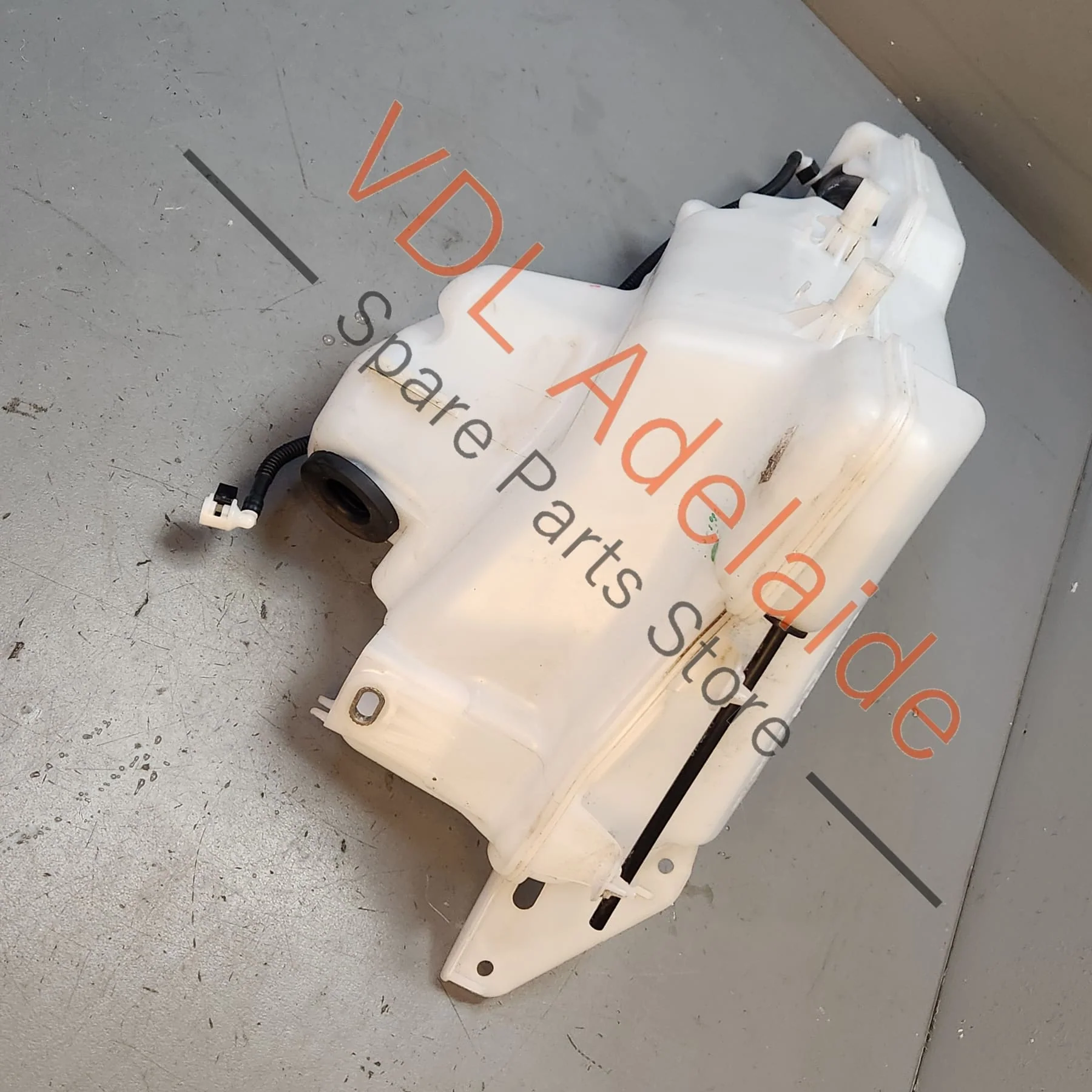 Porsche 911 Windscreen Washer Bottle Reservoir 99152870300 99152830300 - Image 6