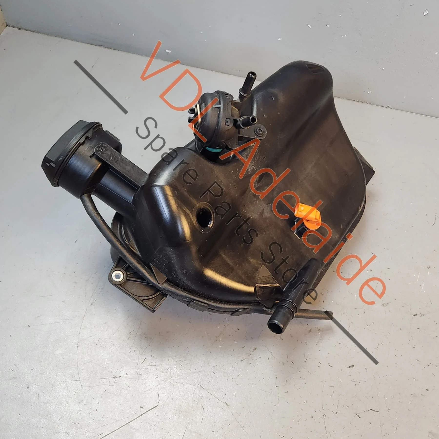 Porsche 911 Coolant Reservoir Tank & Cap 99110615704 99110645701 - Image 3
