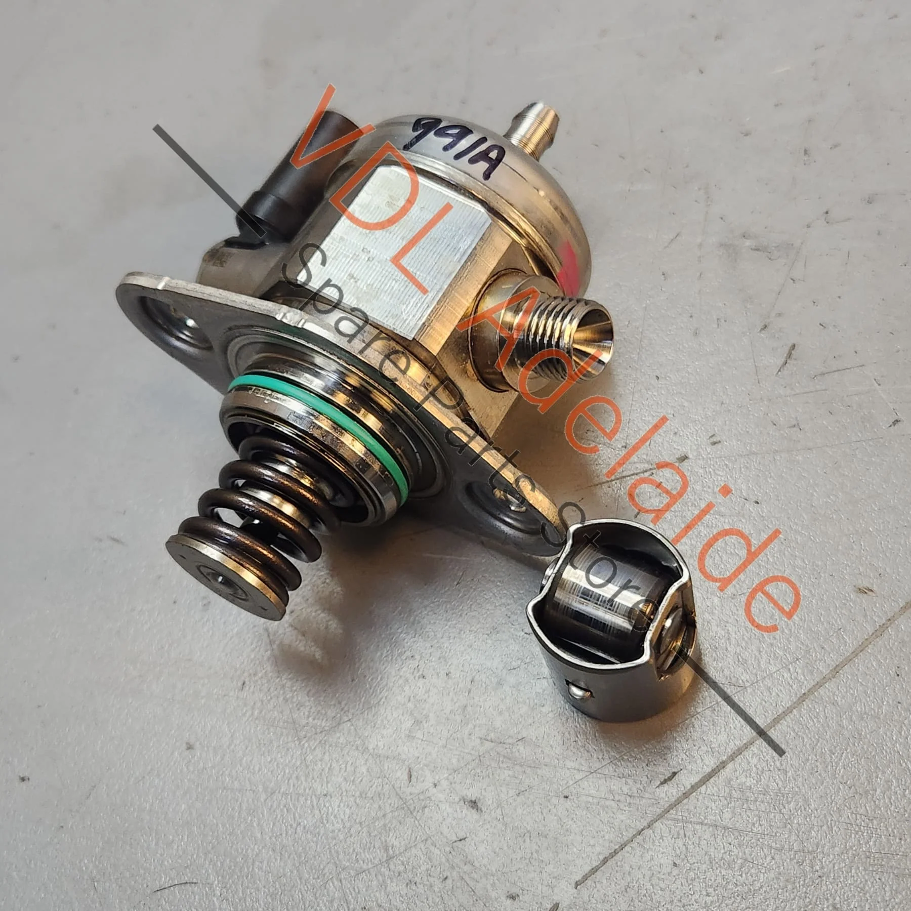 Genuine OEM Porsche 911 3.0T GTS High Pressure Fuel Pump 9A211031500 9A211031501 9A211031502
