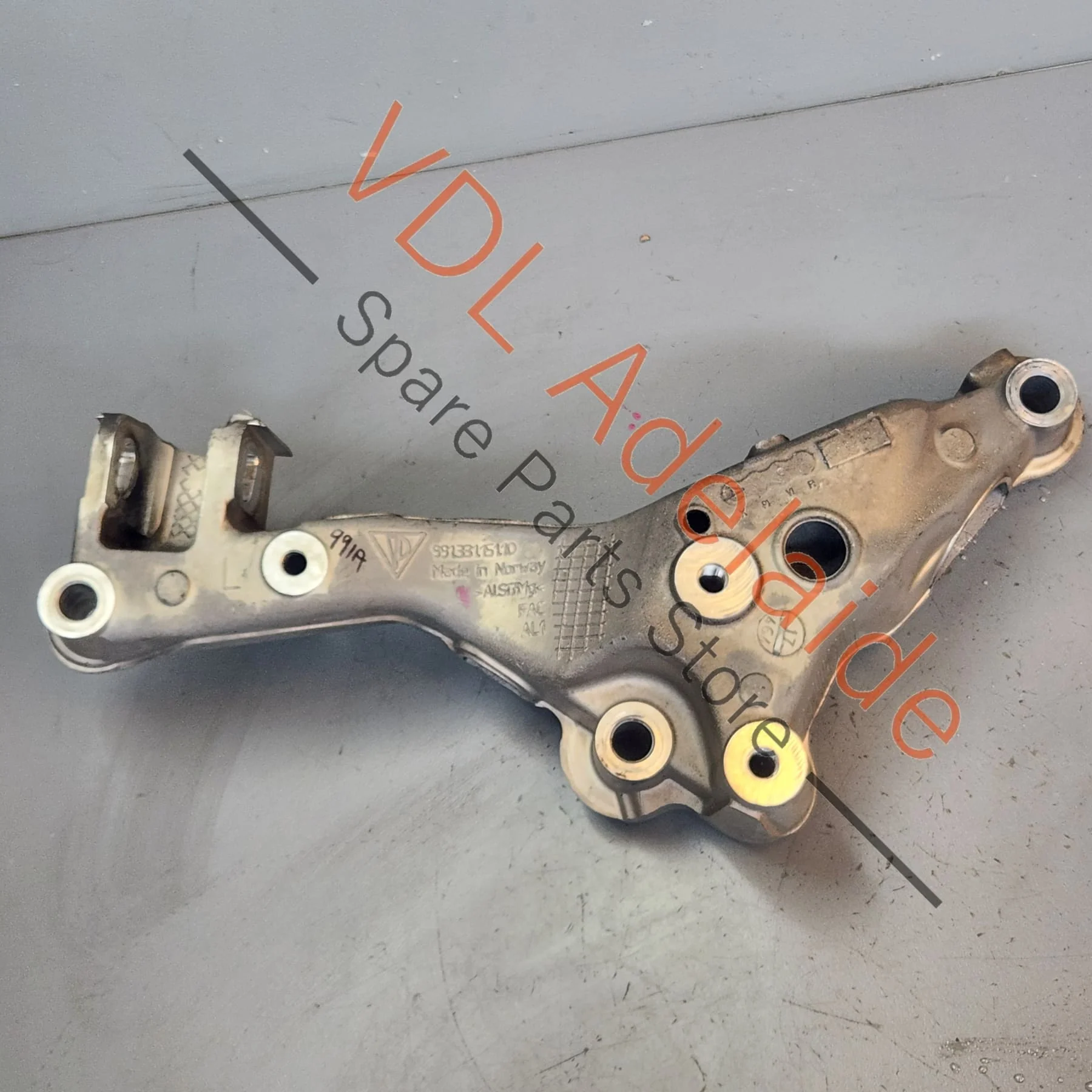 Porsche 911 Rear Suspension Frame Chassis Mounting Bracket LHS 99133115111 - Image 5
