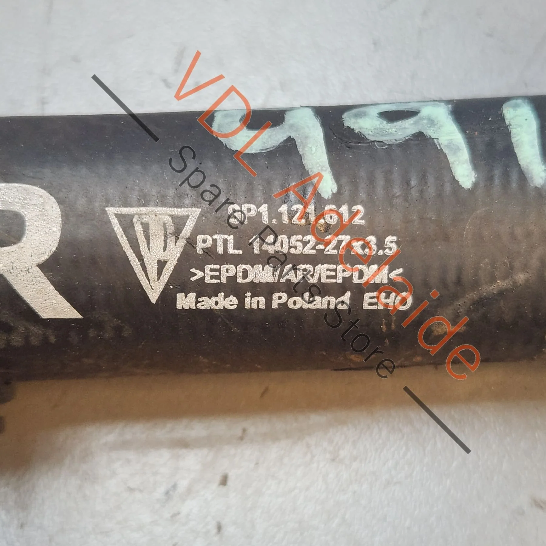 Porsche 911 Front Right Radiator Feed Short Hose Pipe 9P1121612 - Image 2