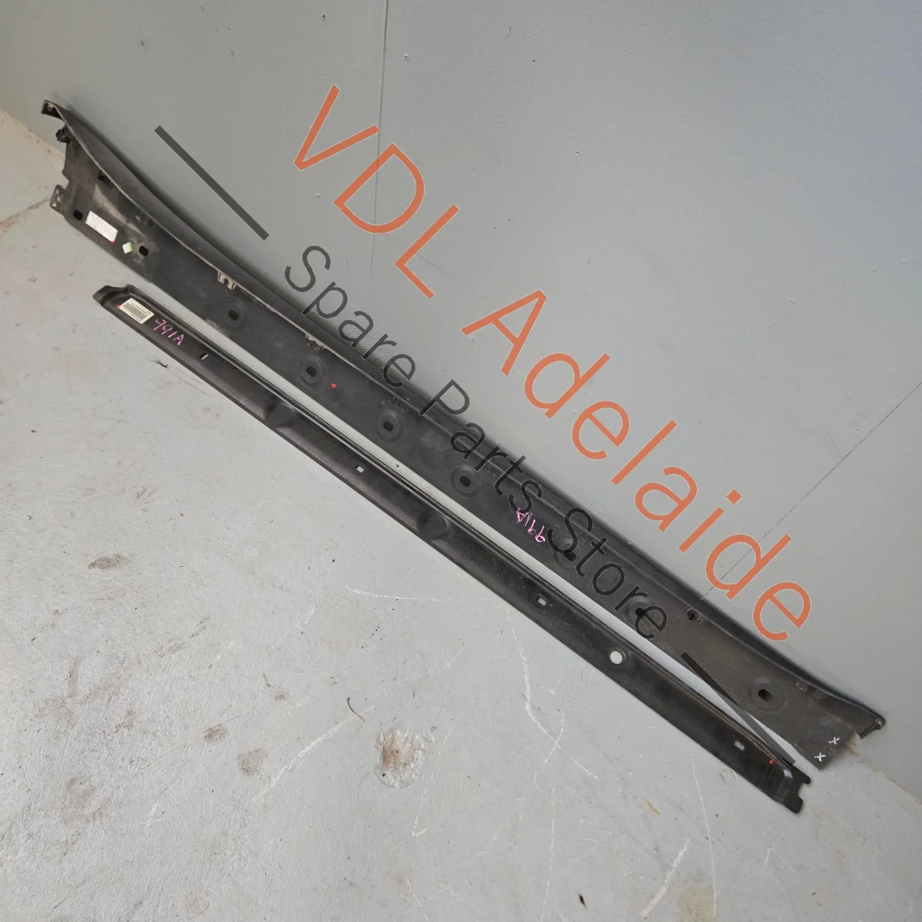 Porsche 911 991 991.2 Left side GTS GT3 Sideskirt 99150459503 - Image 7