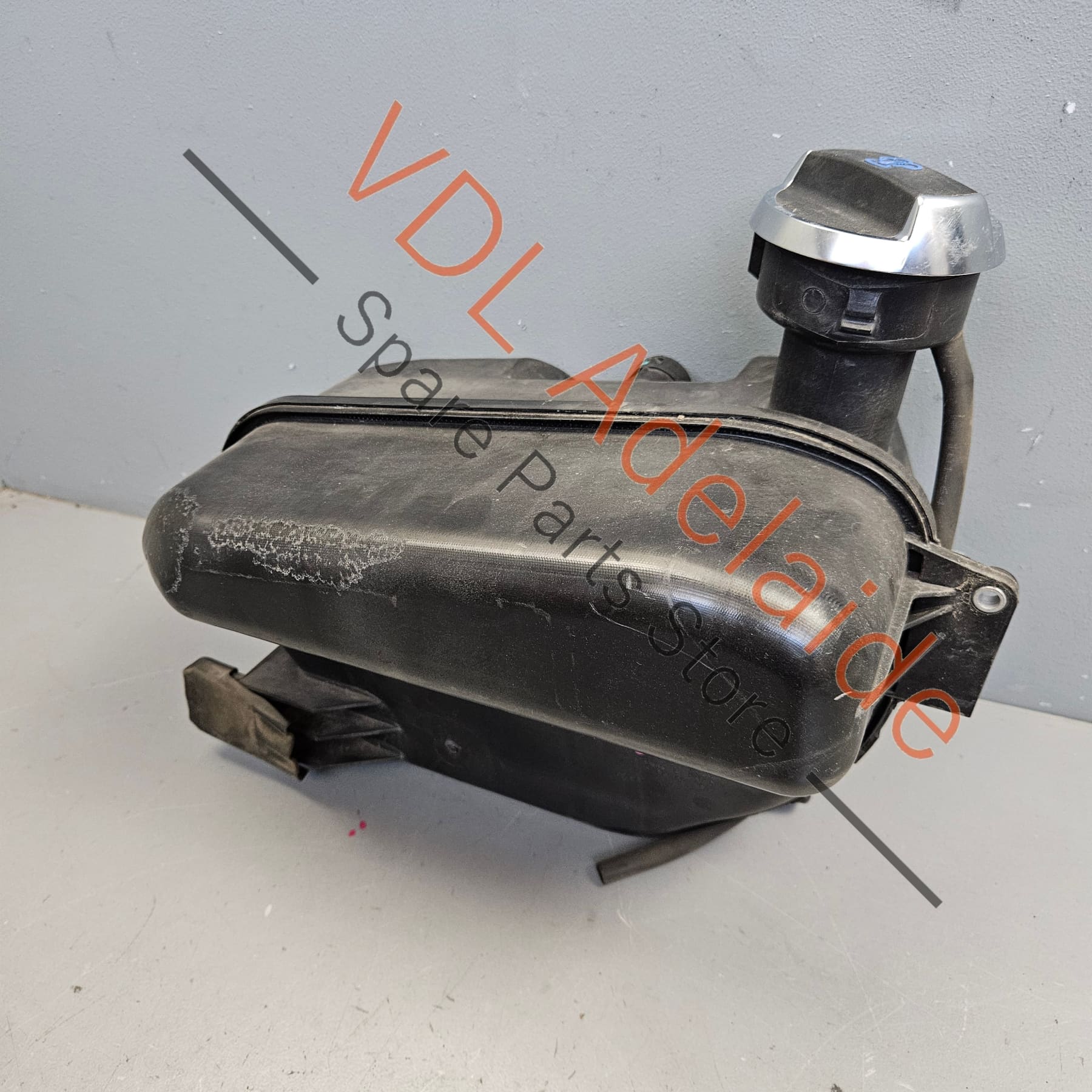 Porsche 911 991 Coolant Overflow Expansion Tank Bottle 99110605705 99110605705