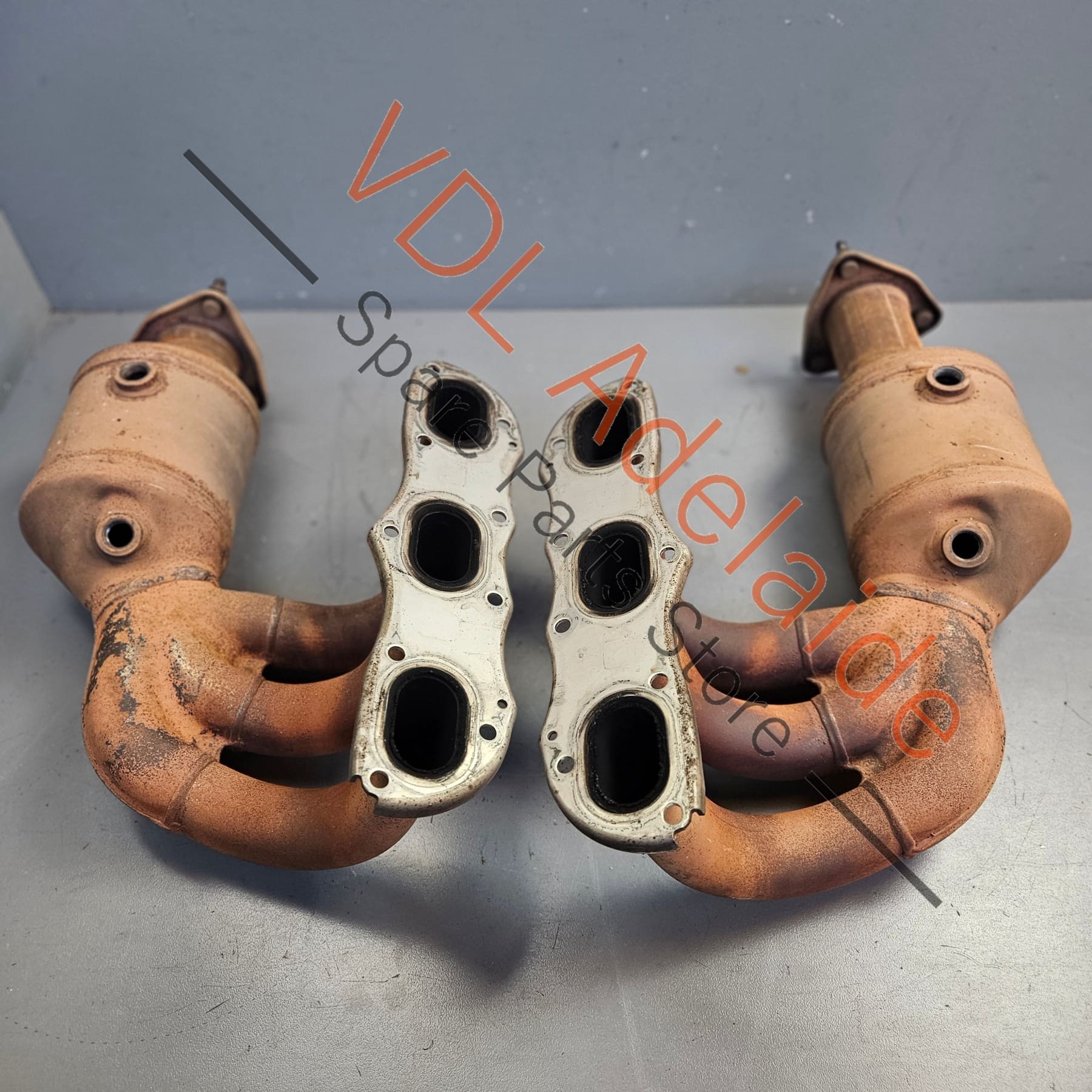 Porsche 911 991.1 3.8L Catalytic Converter Set Genuine OEM 99111341104 99111341204 - Image 3