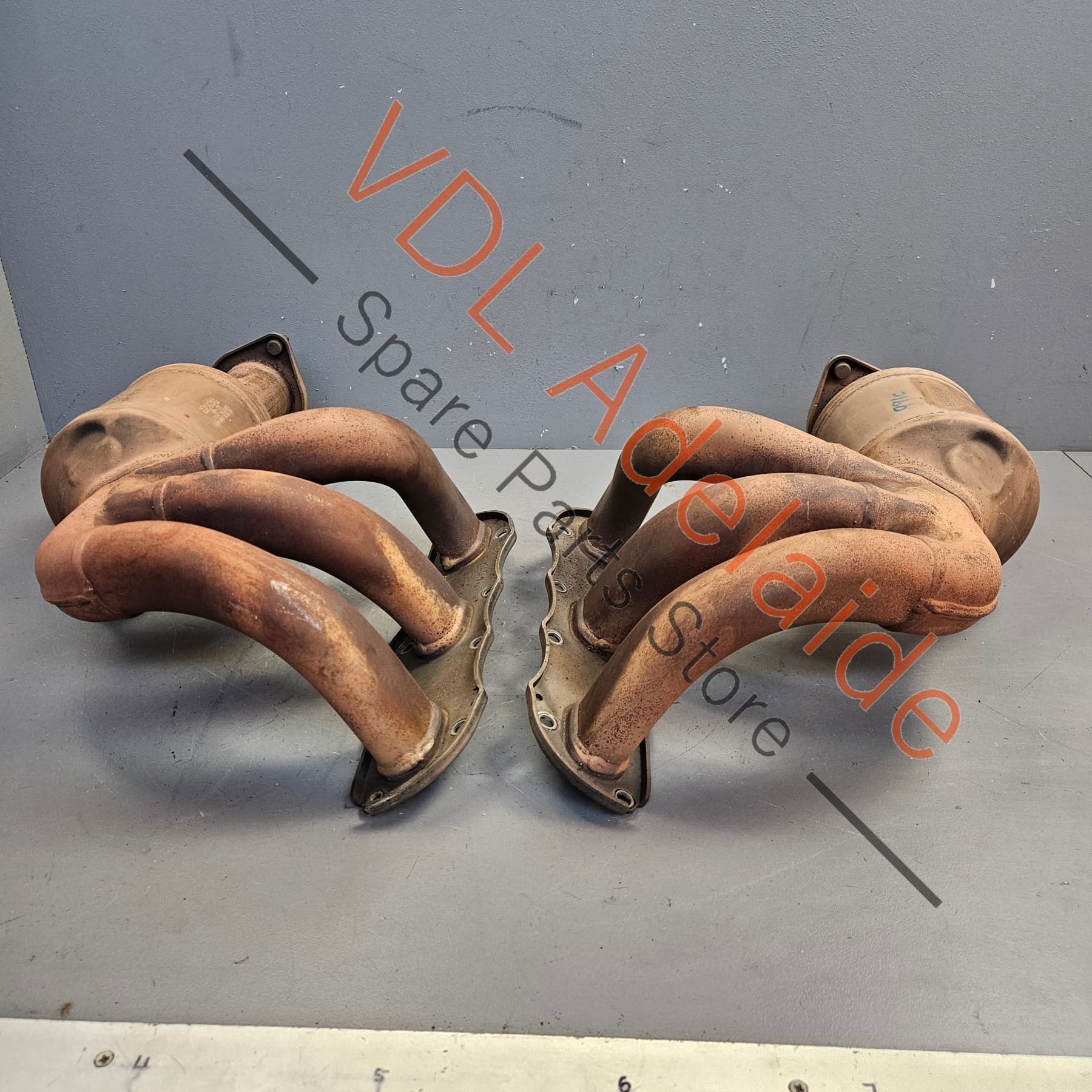 Porsche 911 991.1 3.8L Catalytic Converter Set Genuine OEM 99111341104 99111341204 - Image 4