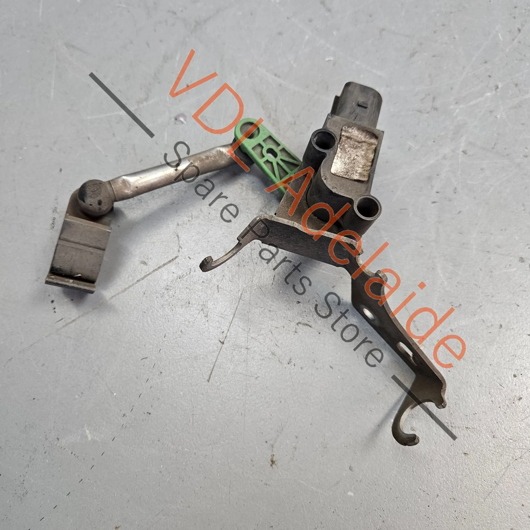 Porsche 911 Rear Suspension Level Sensor 99133302100 99133302104 - Image 6